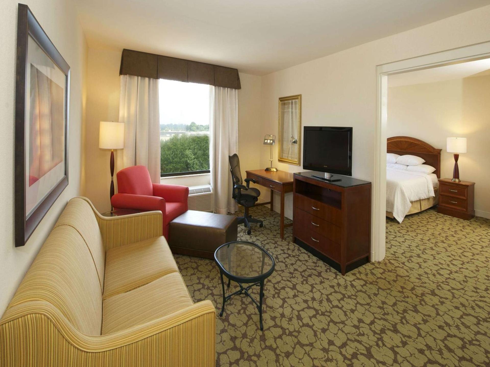 Hilton Garden Inn Virginia Beach Town Center photo 32