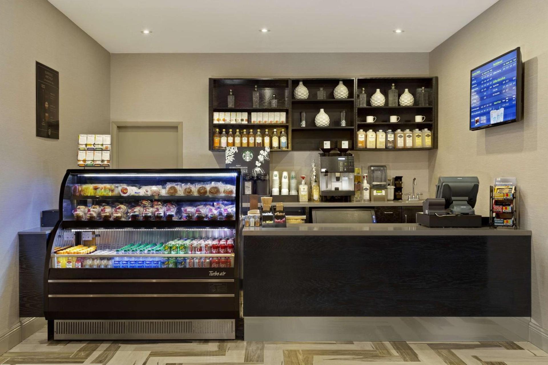 DoubleTree by Hilton Orlando East - UCF Area photo 9