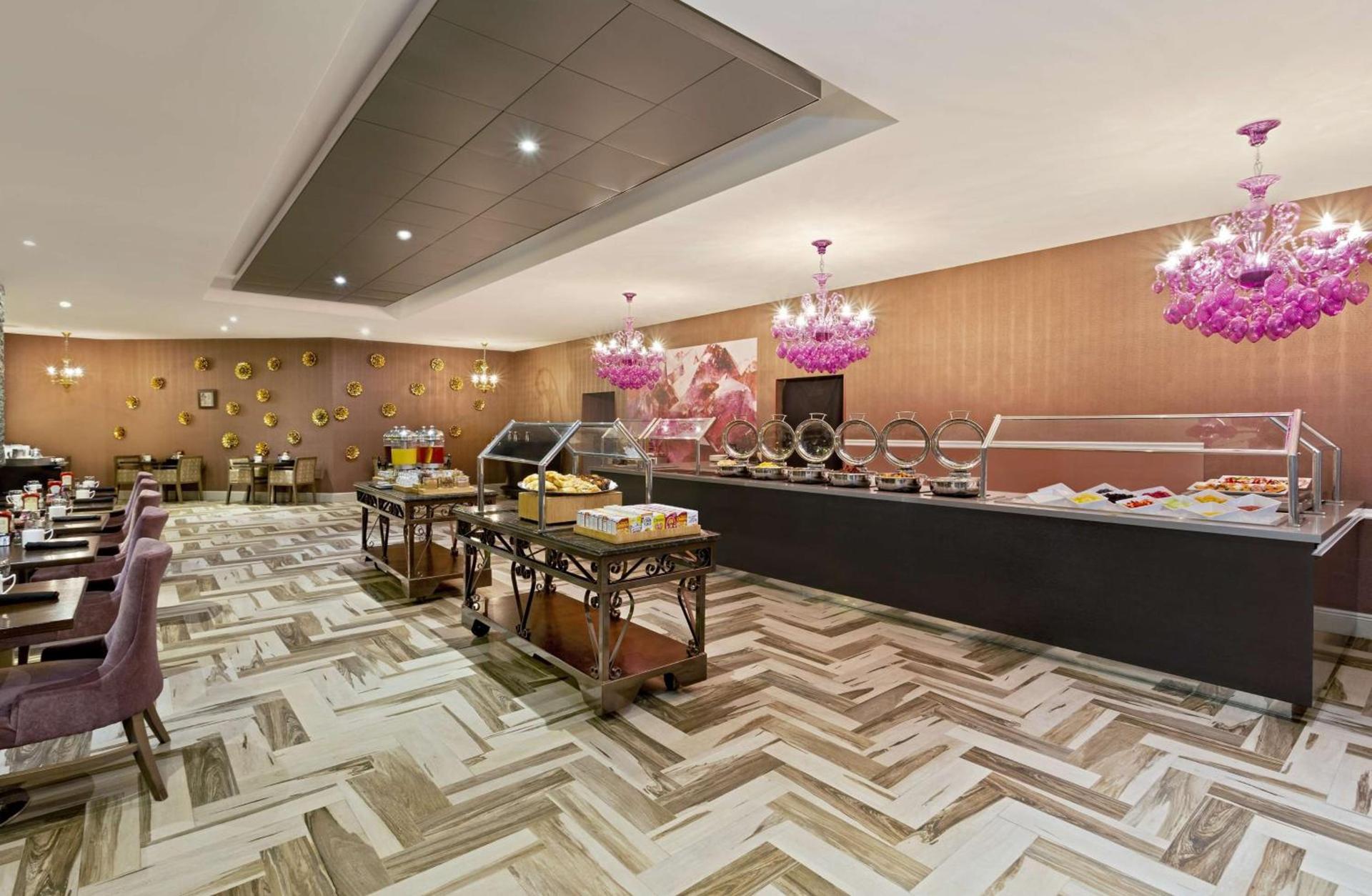 DoubleTree by Hilton Orlando East - UCF Area photo 10