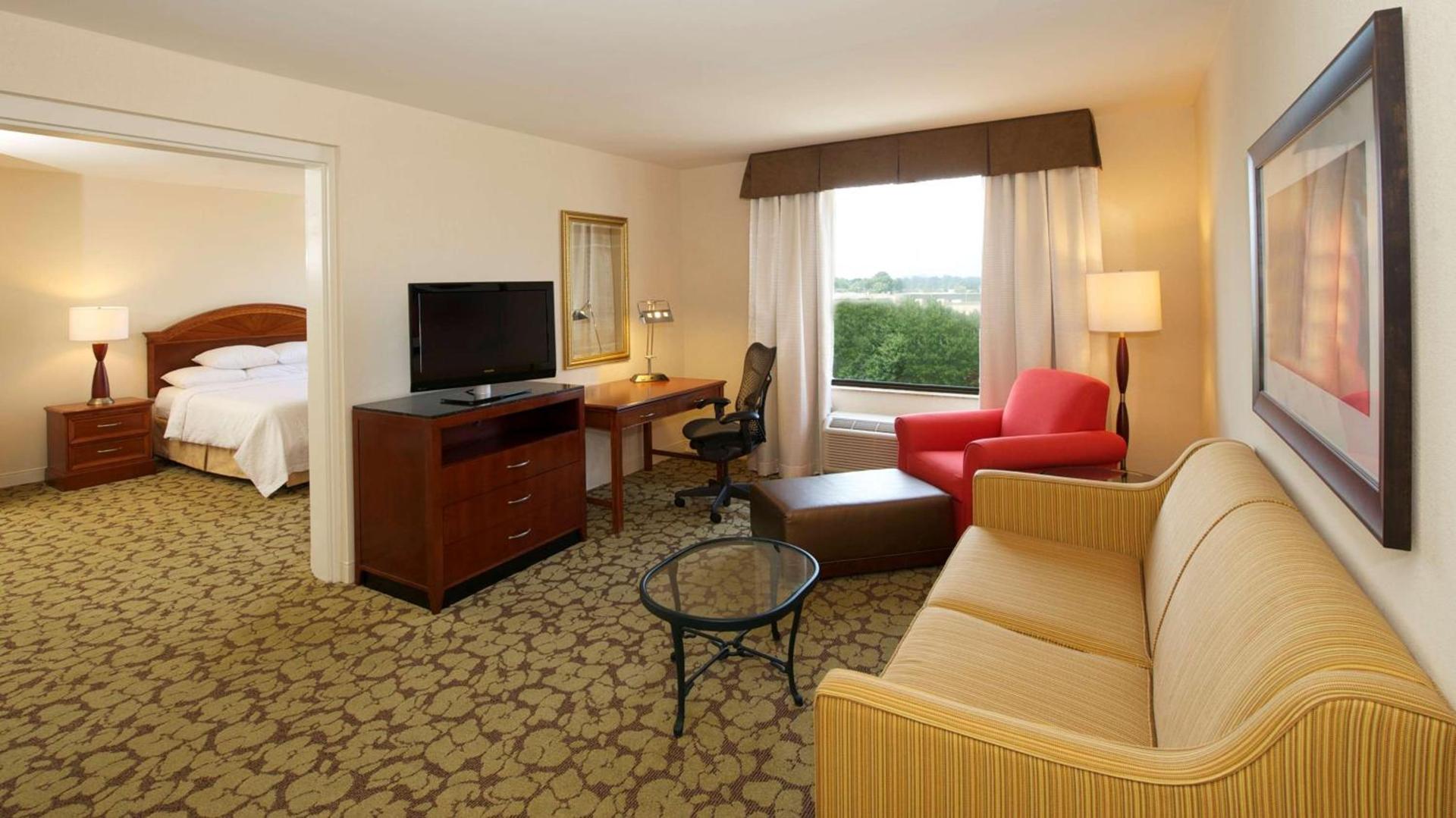 Hilton Garden Inn Virginia Beach Town Center photo 34
