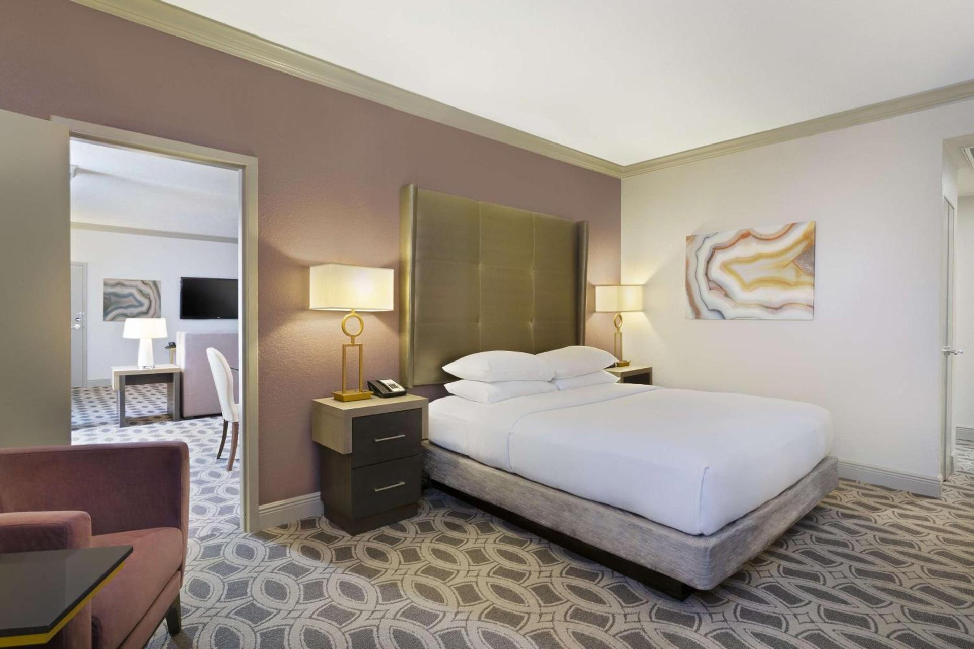 DoubleTree by Hilton Orlando East - UCF Area photo 31