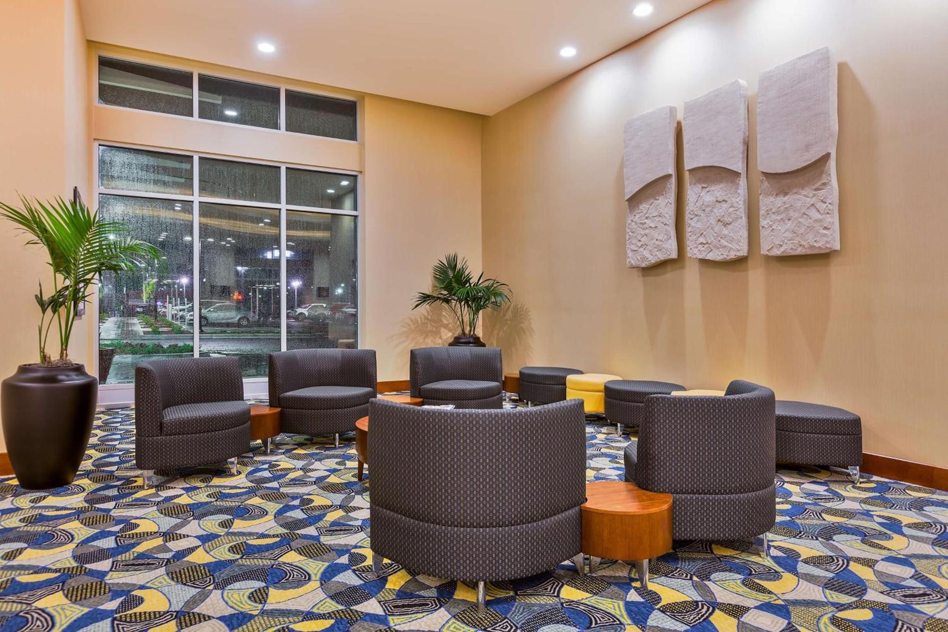 Hampton Inn & Suites Owensboro Downtown Waterfront photo 3
