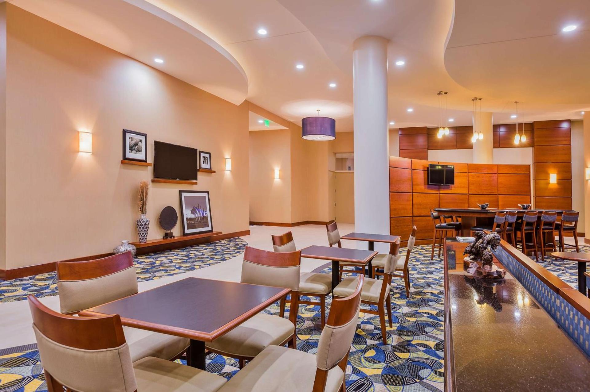 Hampton Inn & Suites Owensboro Downtown Waterfront photo 4