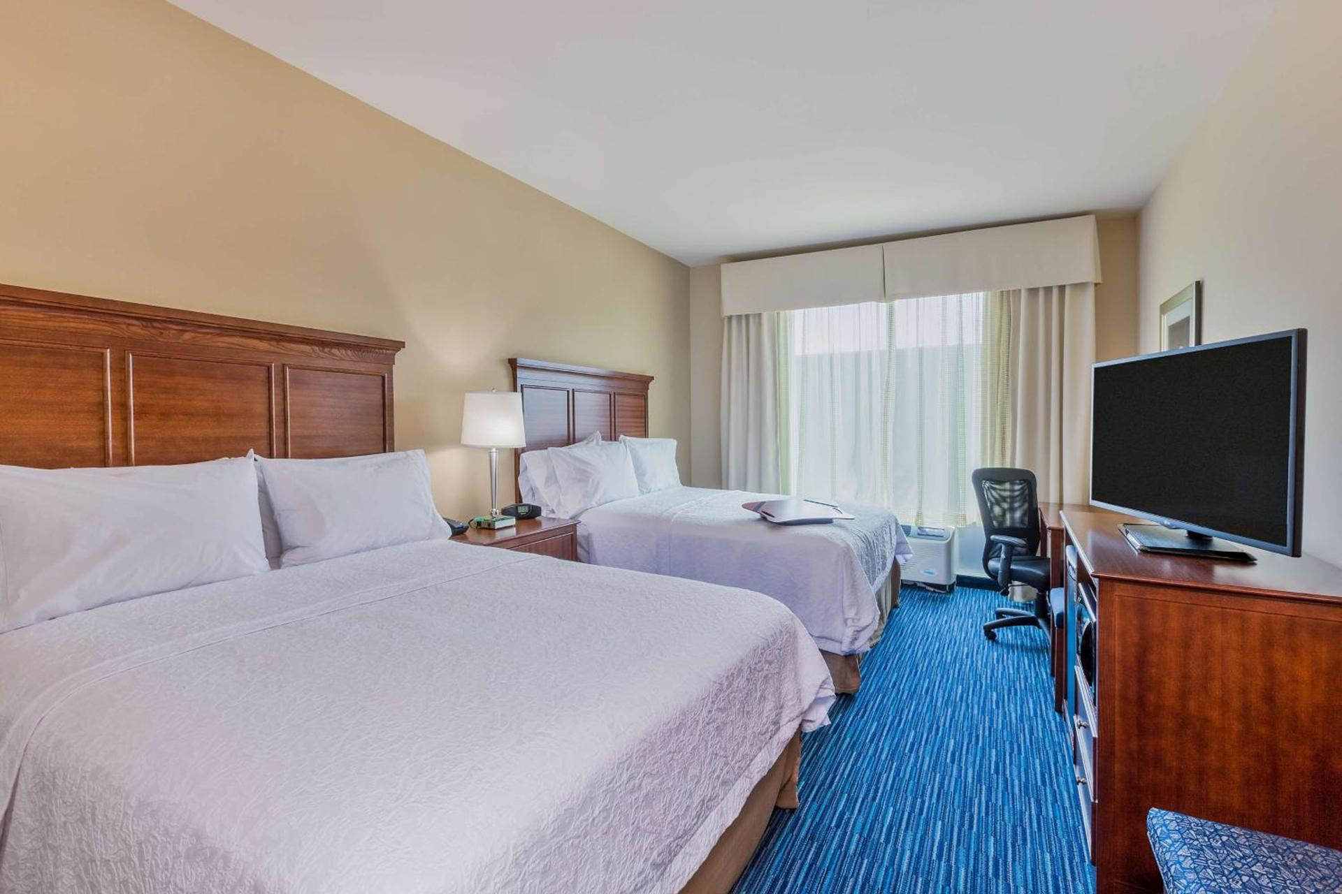 Hampton Inn & Suites Owensboro Downtown Waterfront photo 18