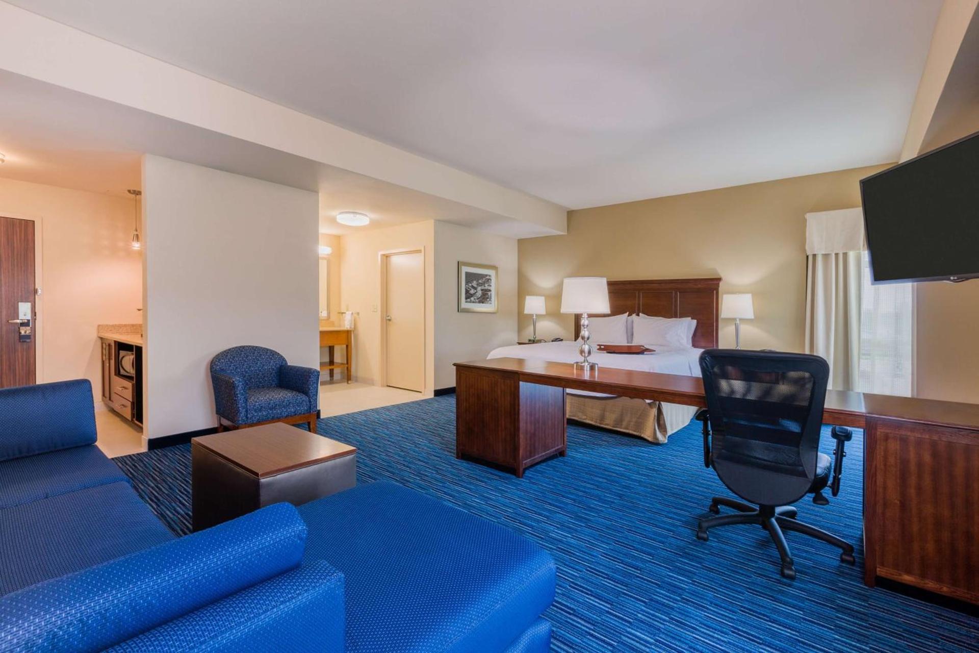 Hampton Inn & Suites Owensboro Downtown Waterfront photo 20