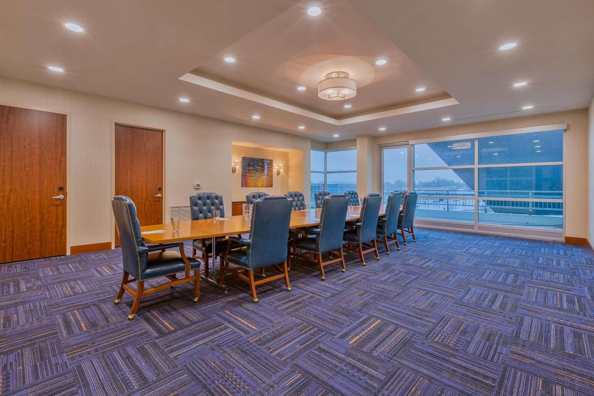 Hampton Inn & Suites Owensboro Downtown Waterfront photo 25
