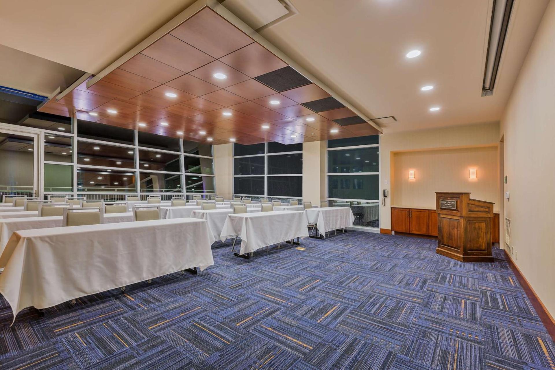 Hampton Inn & Suites Owensboro Downtown Waterfront photo 26