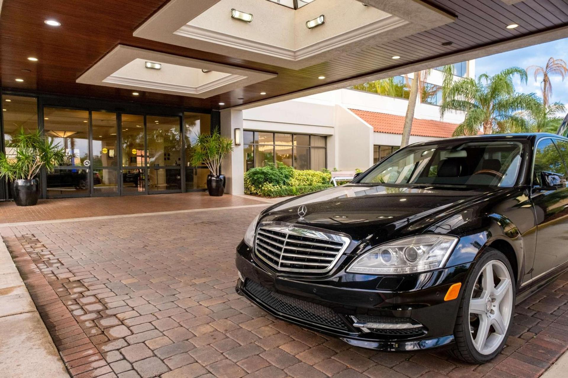 Hilton Palm Beach PBI photo 63