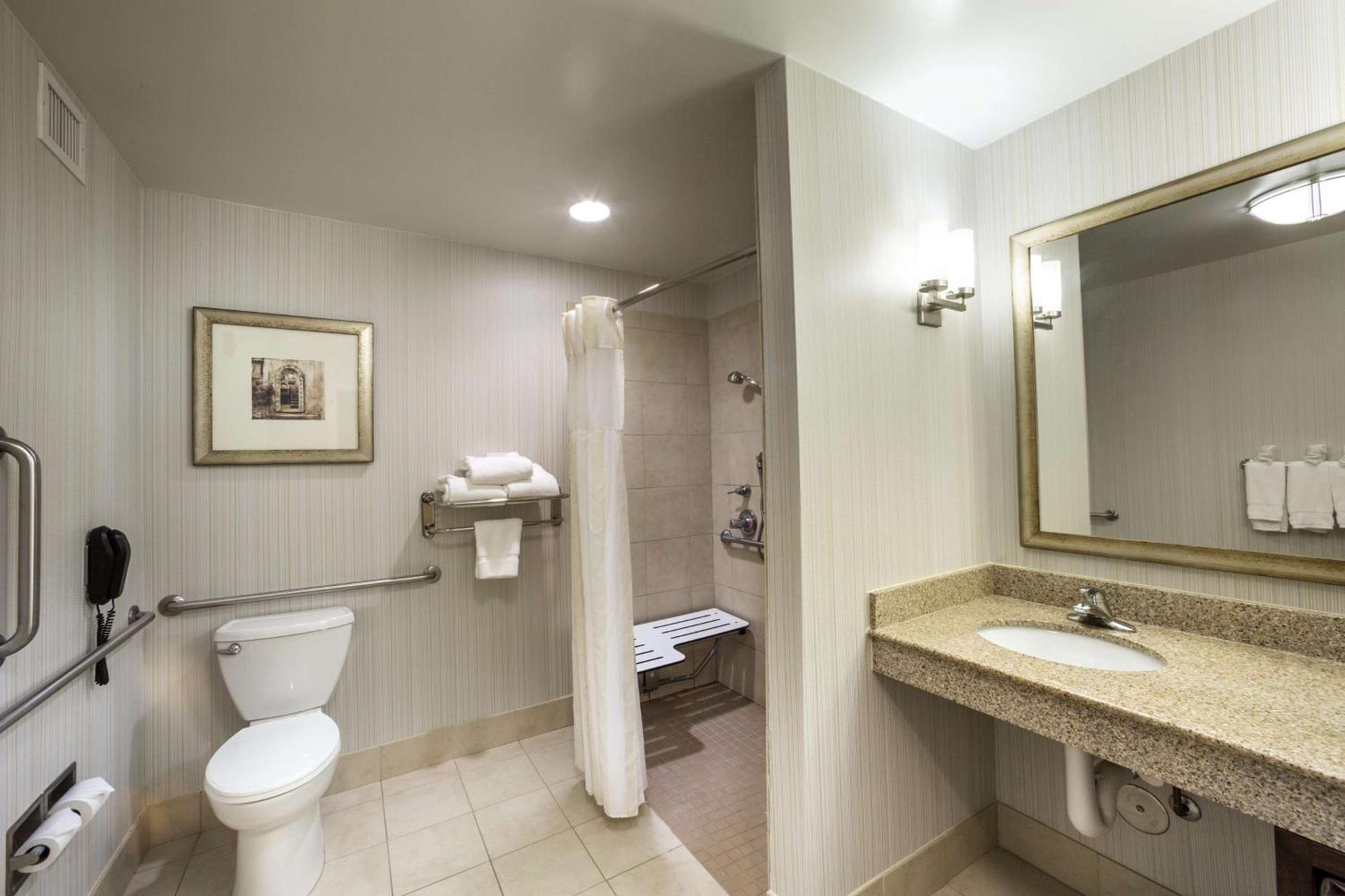 Hilton Garden Inn Hampton Coliseum Central photo 18