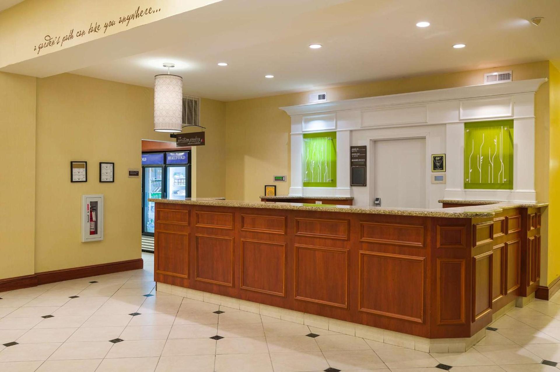 Hilton Garden Inn Dover photo 8