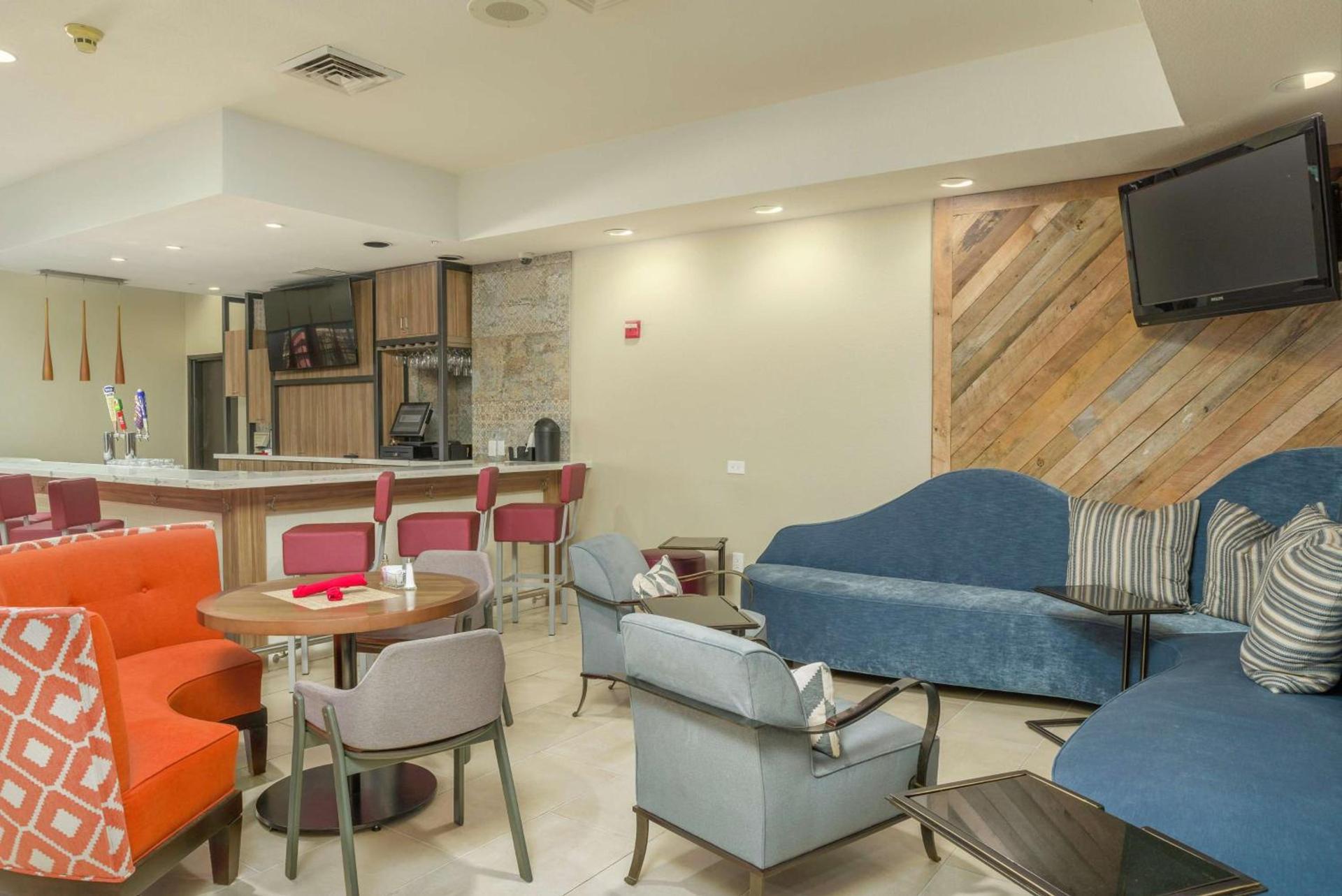 Hilton Garden Inn Phoenix Airport photo 6