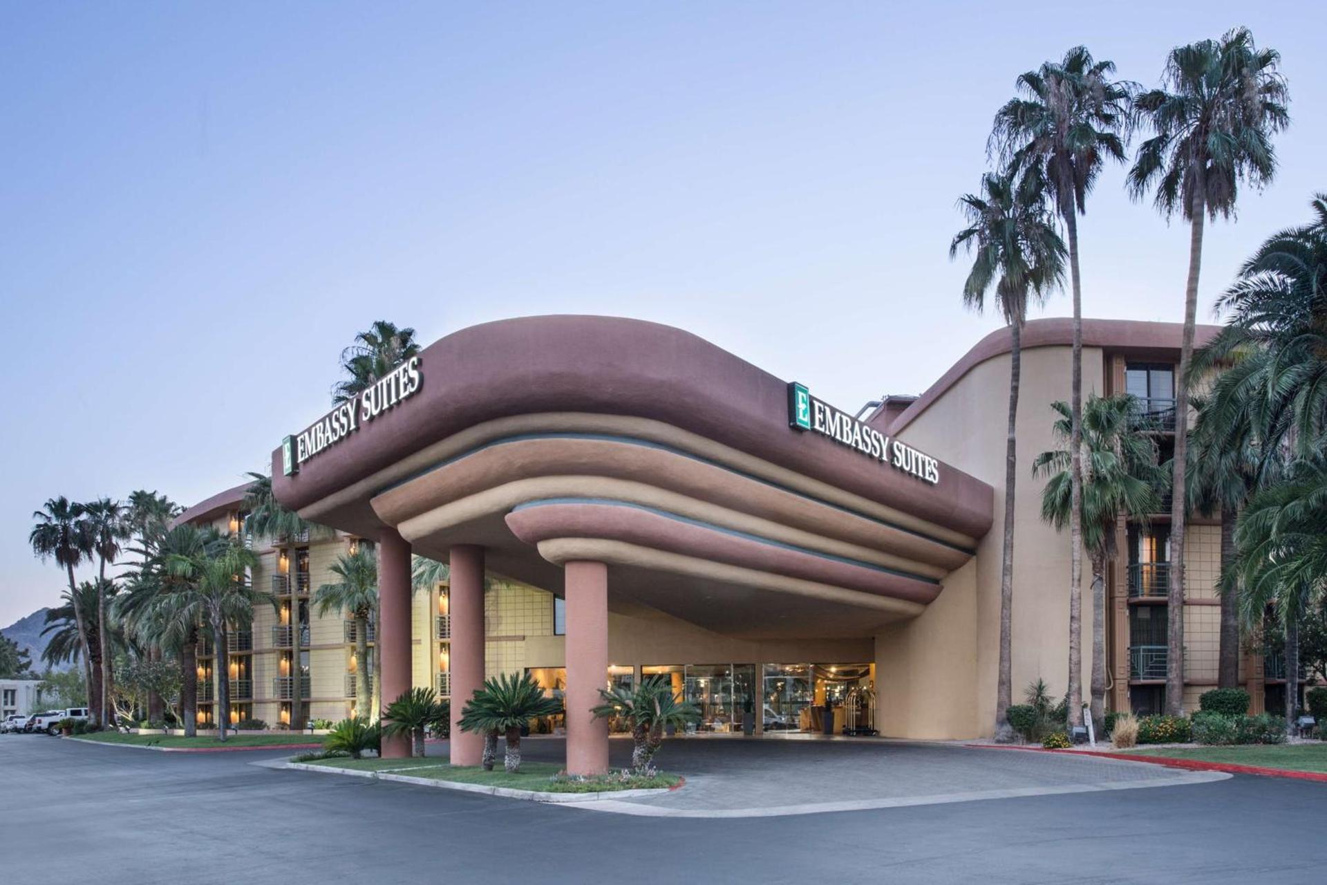 Embassy Suites by Hilton Phoenix Biltmore photo 55
