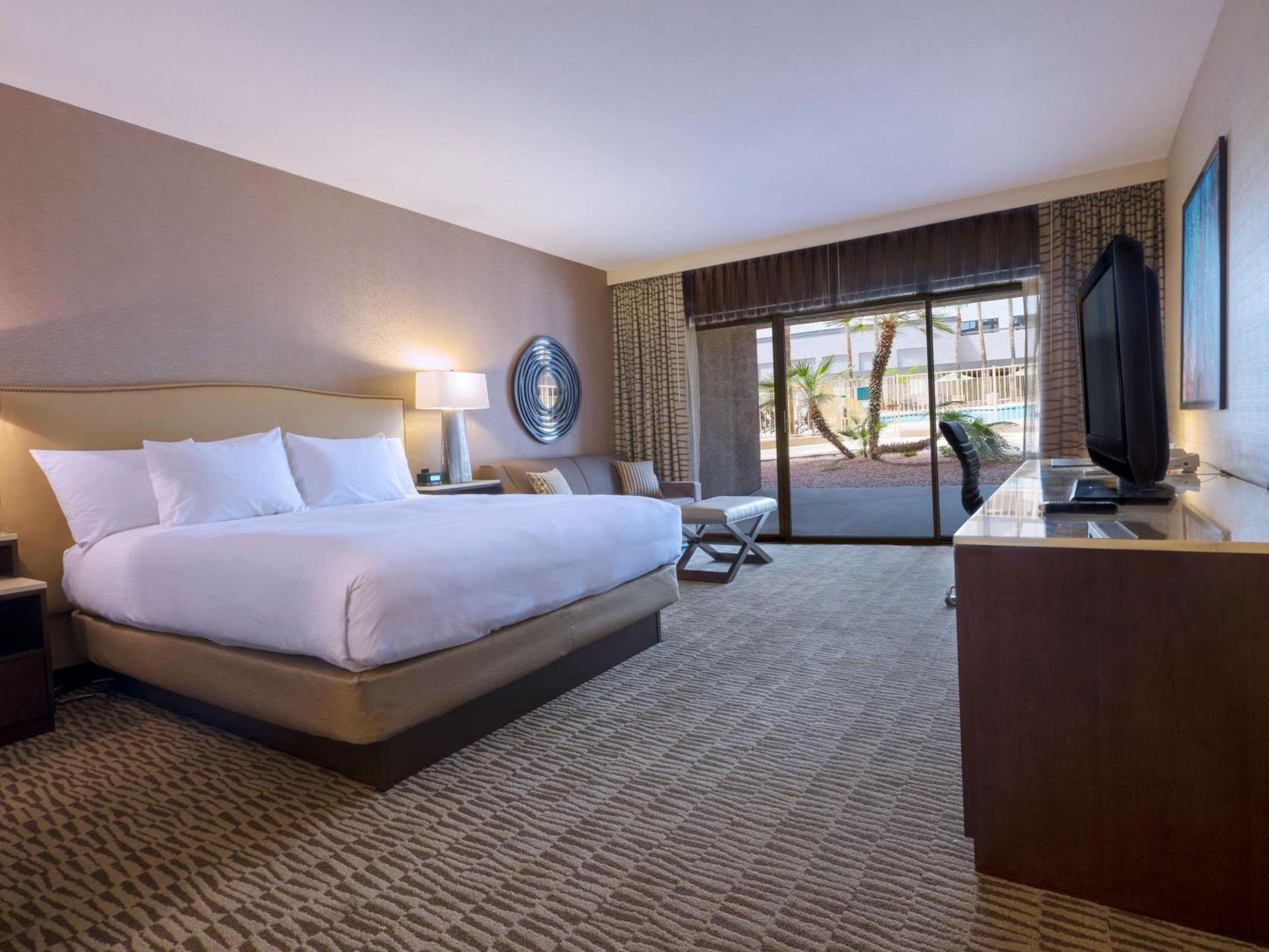Hilton Phoenix Airport photo 21