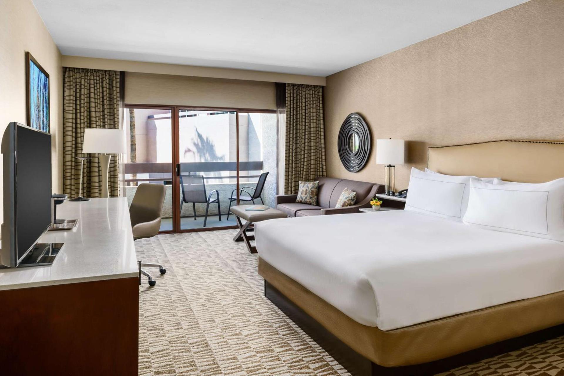 Hilton Phoenix Airport photo 36