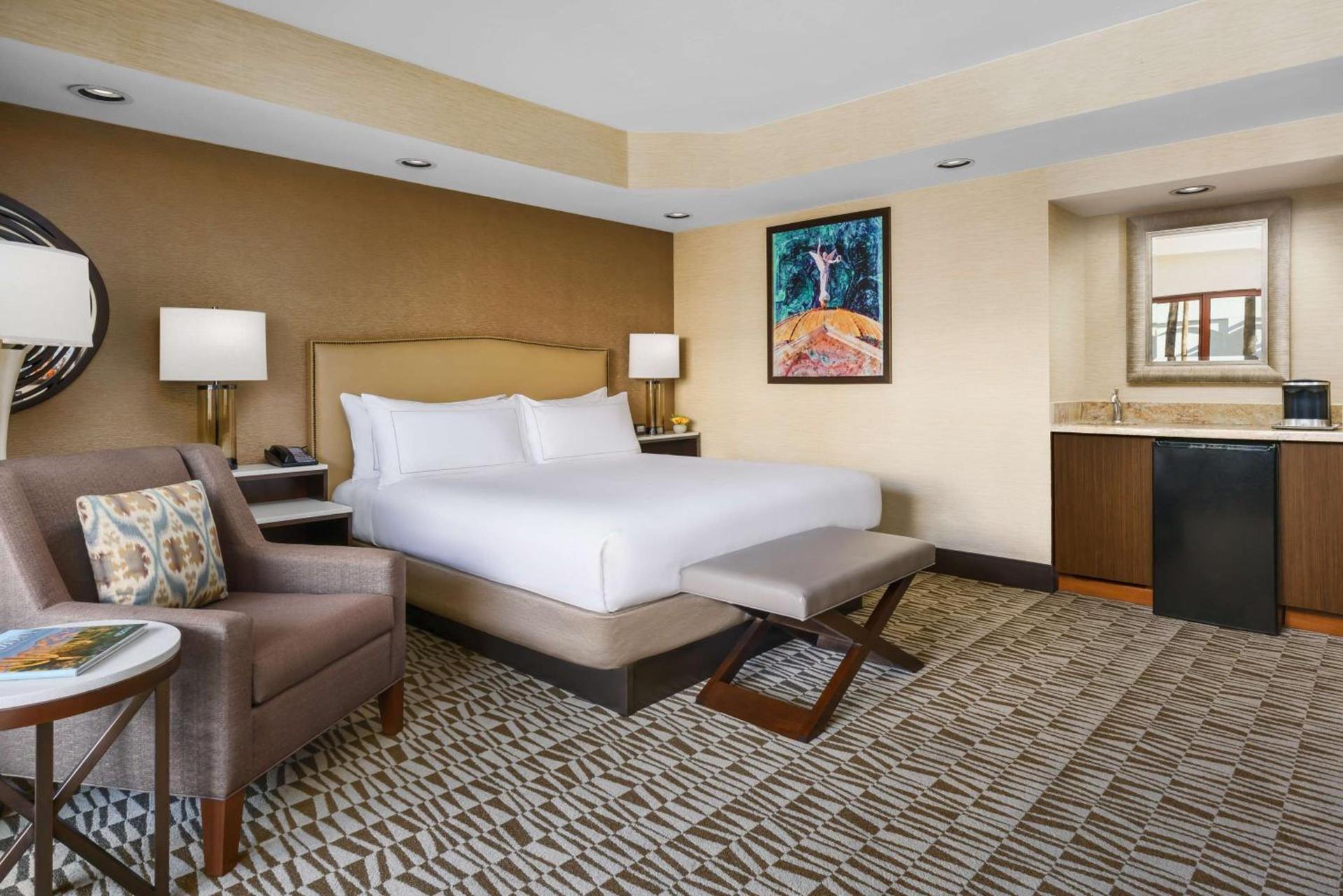 Hilton Phoenix Airport photo 38