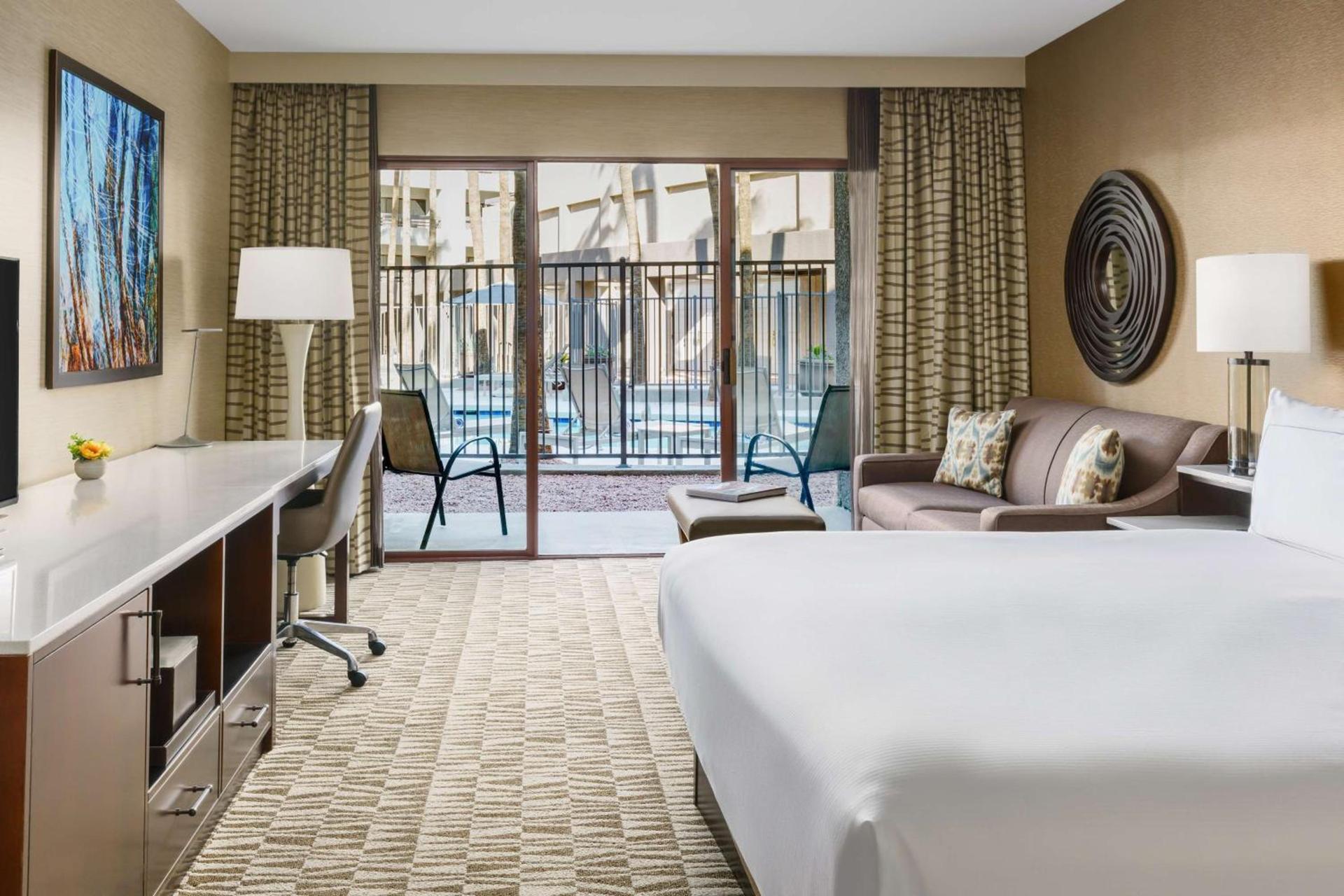 Hilton Phoenix Airport photo 48