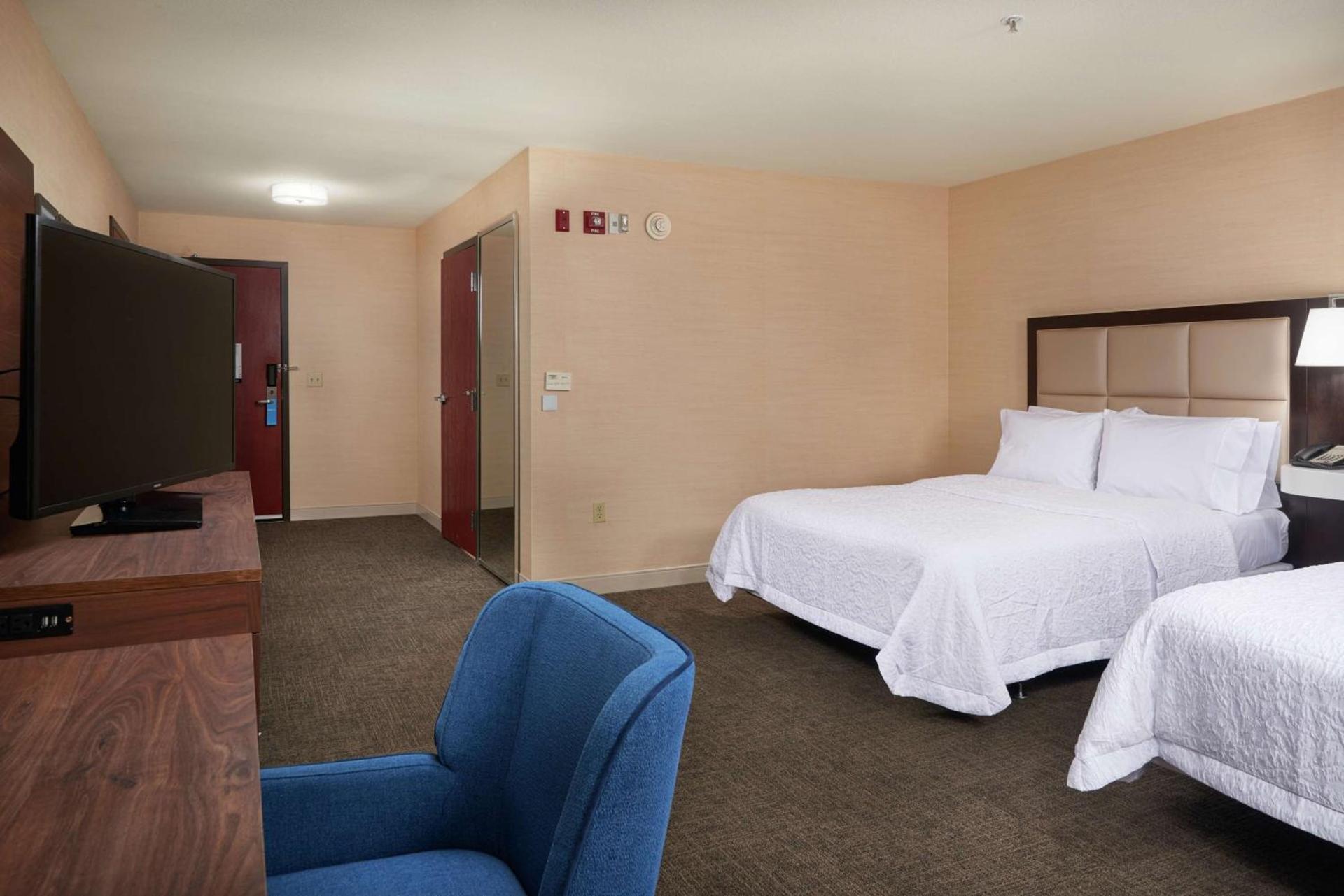 Hampton Inn & Suites Phoenix-Surprise photo 14