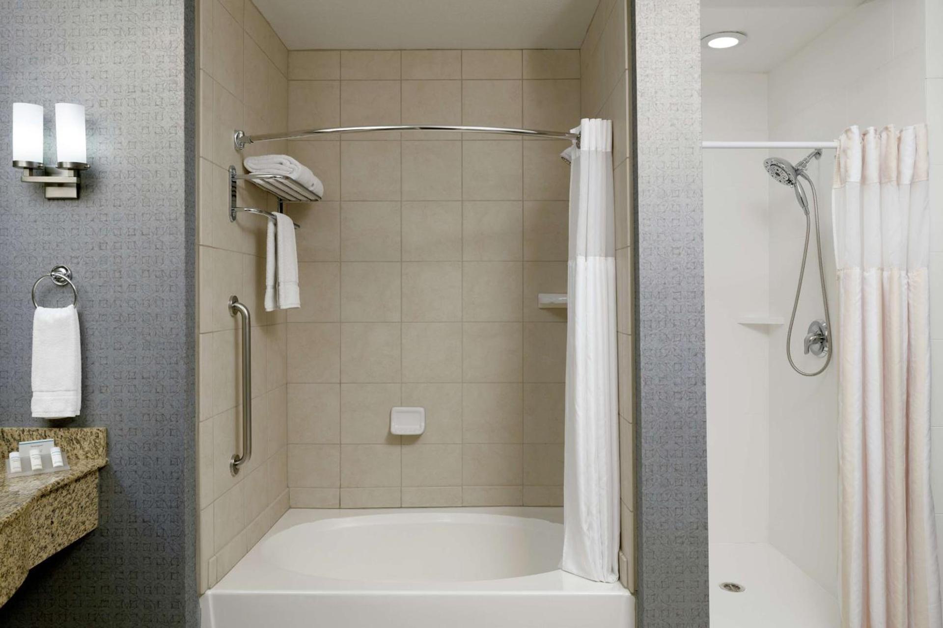 Hilton Garden Inn Phoenix North Happy Valley photo 28