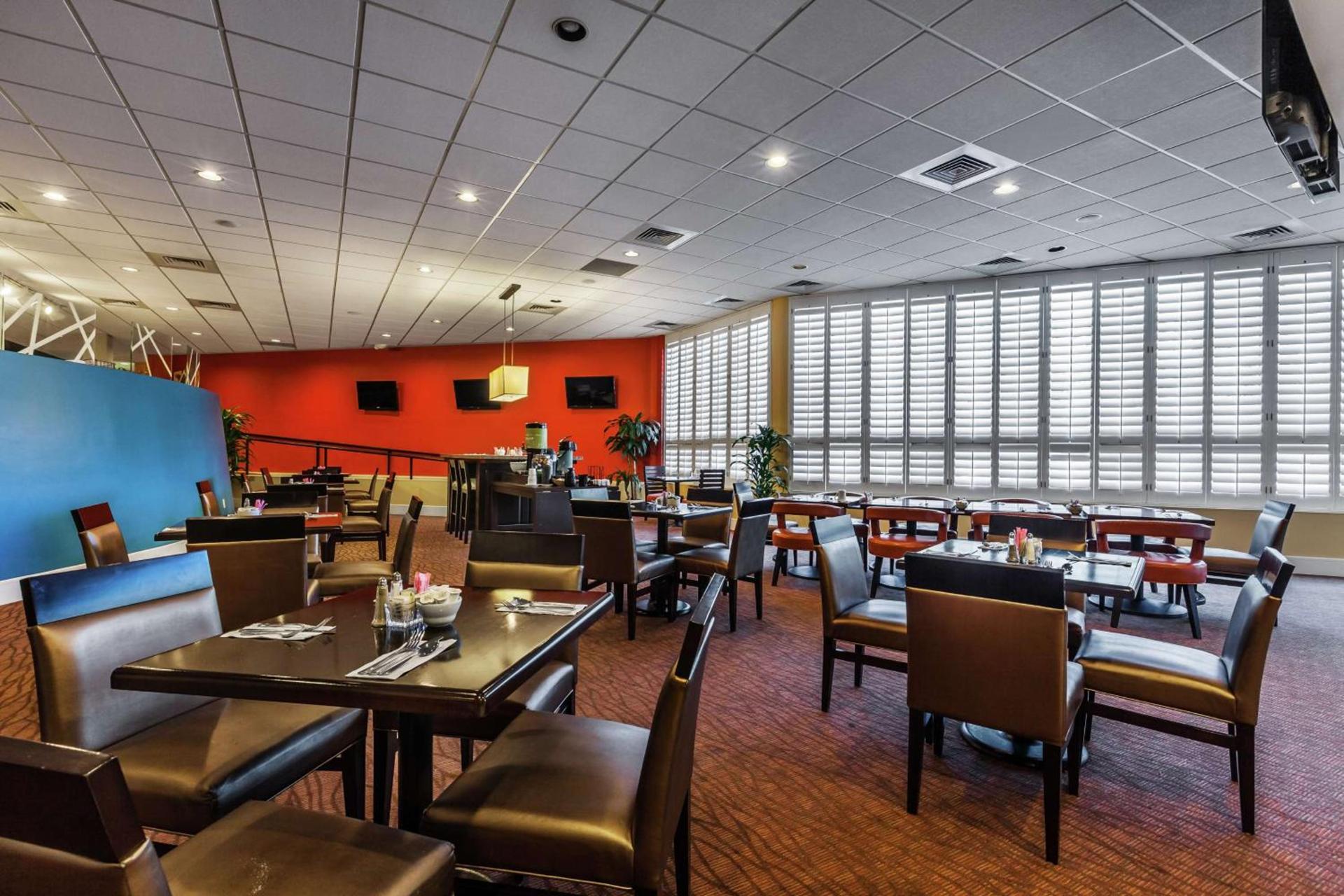 DoubleTree by Hilton Phoenix Midtown photo 11
