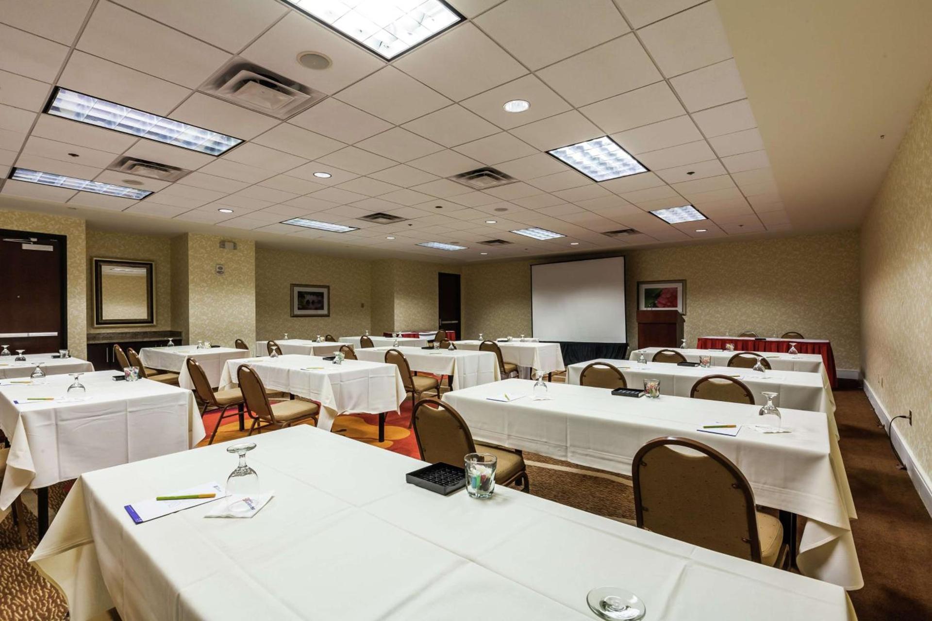 DoubleTree by Hilton Phoenix Midtown photo 24