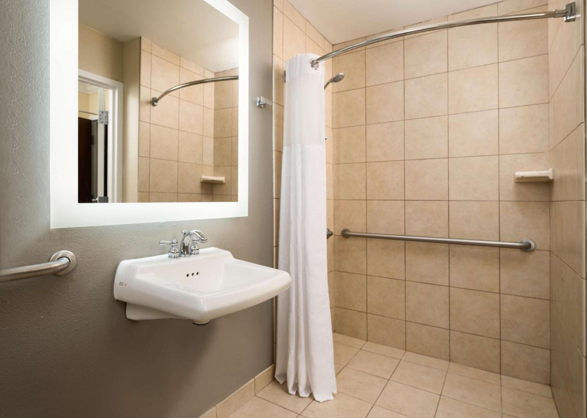 Hilton Clearwater Beach Resort & Spa photo 42