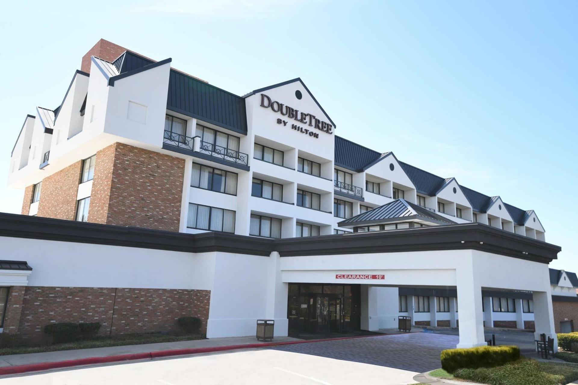 DoubleTree By Hilton Baltimore North Pikesville photo 1