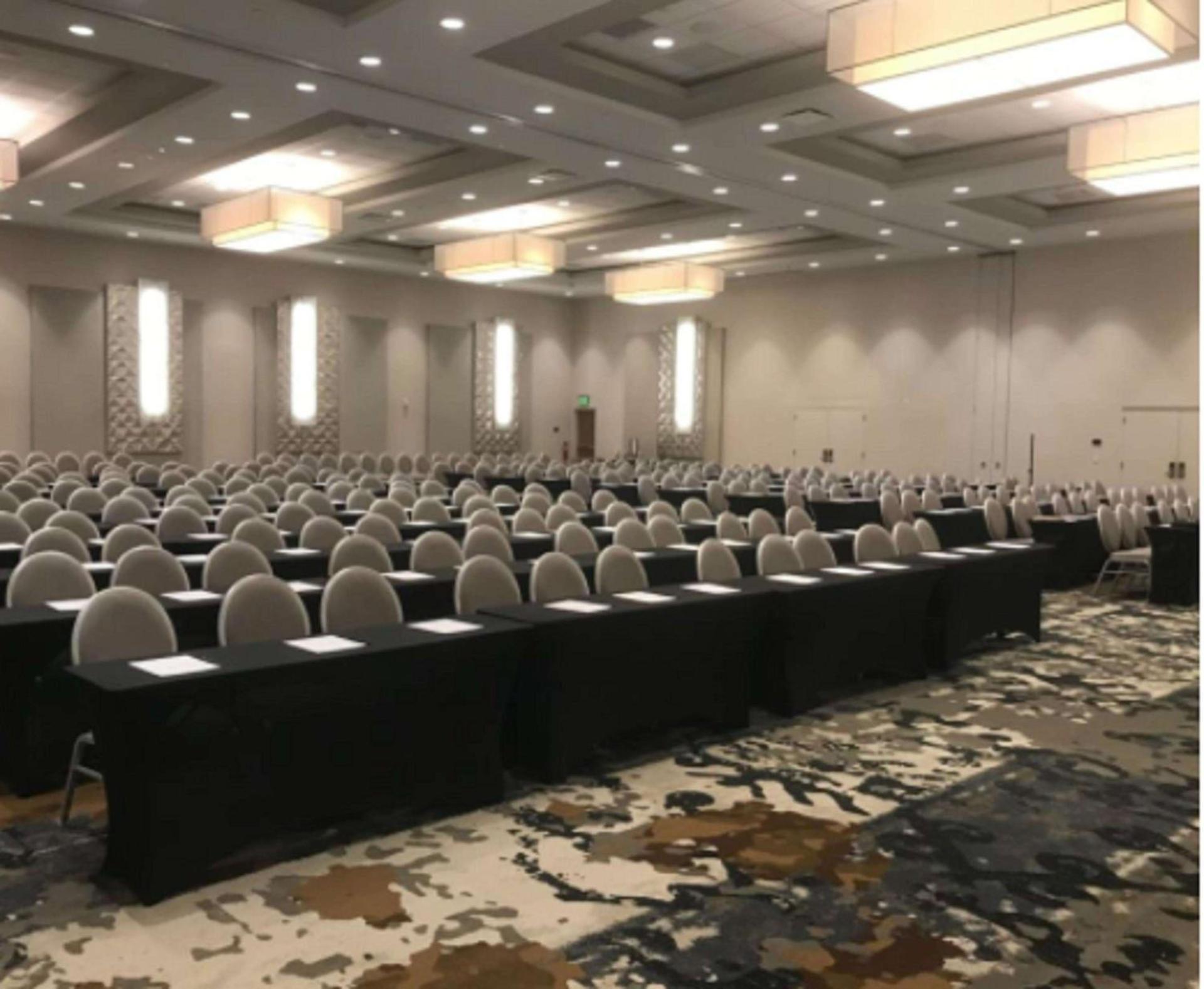 DoubleTree By Hilton Baltimore North Pikesville photo 46