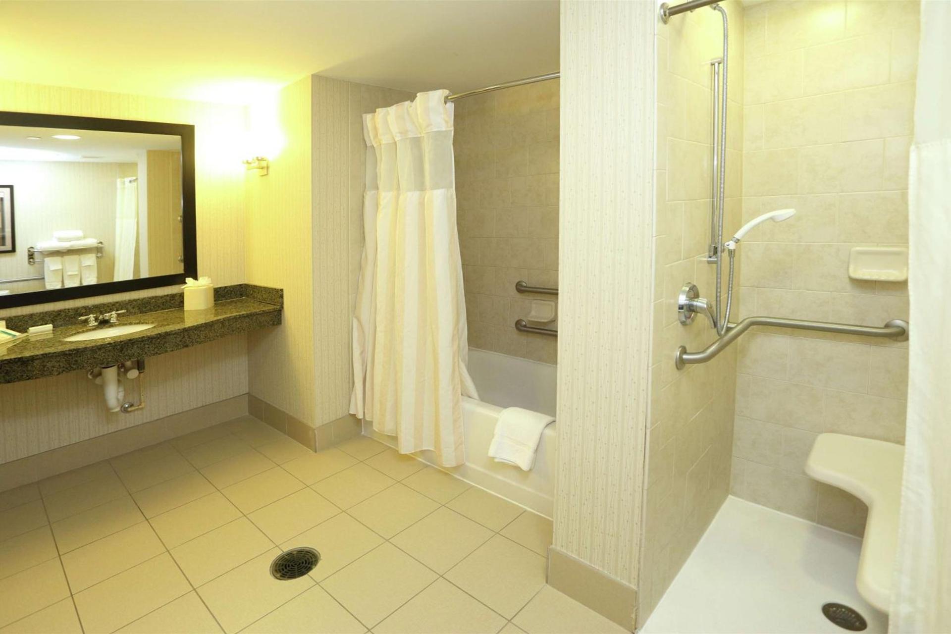 Hilton Garden Inn Chesapeake/Suffolk photo 14