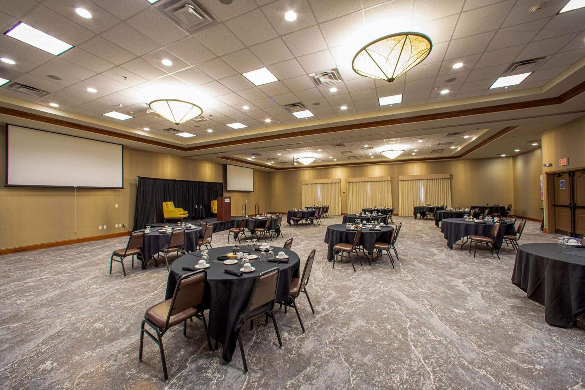 Hilton Garden Inn Rapid City photo 60