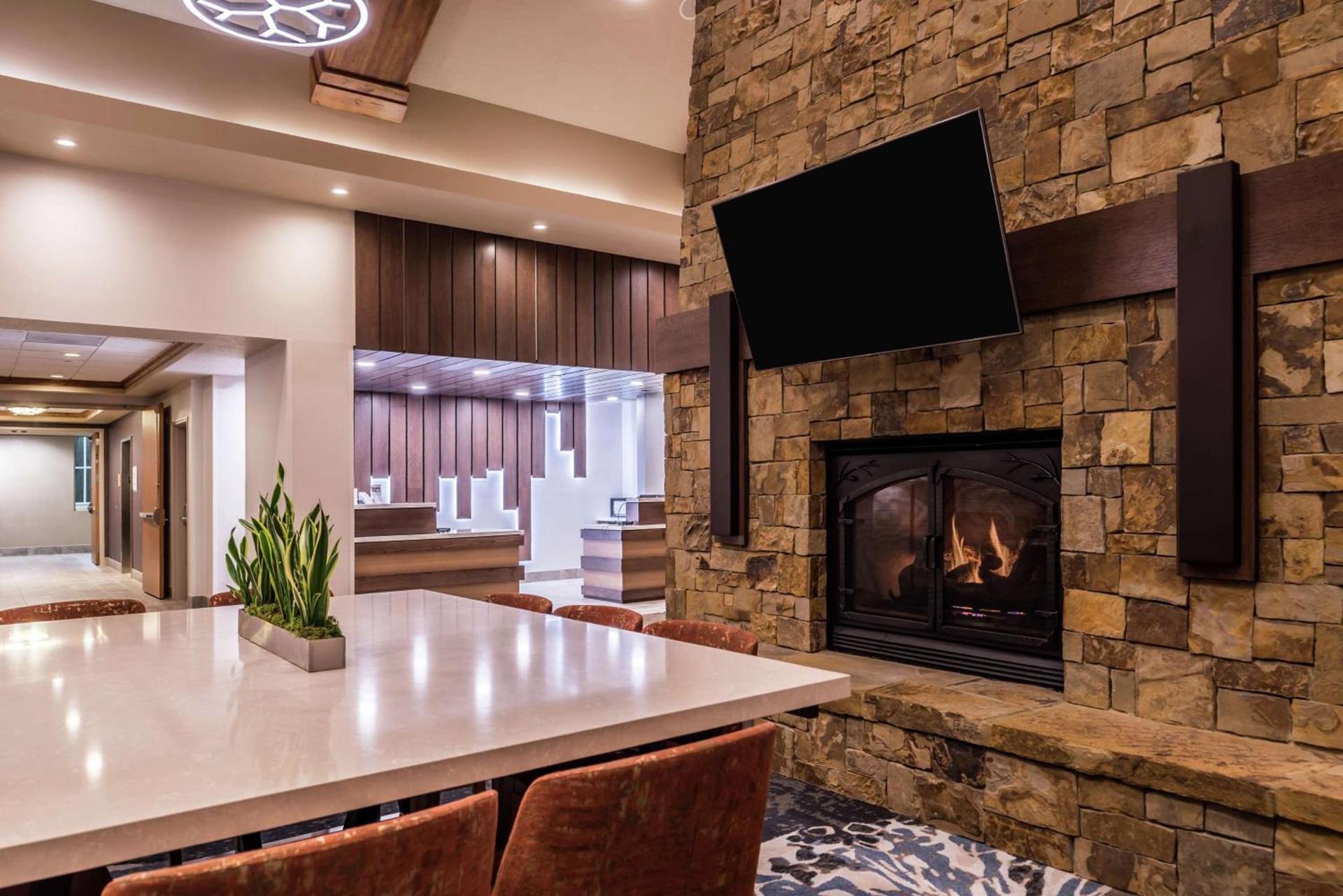Hilton Garden Inn Bend photo 9