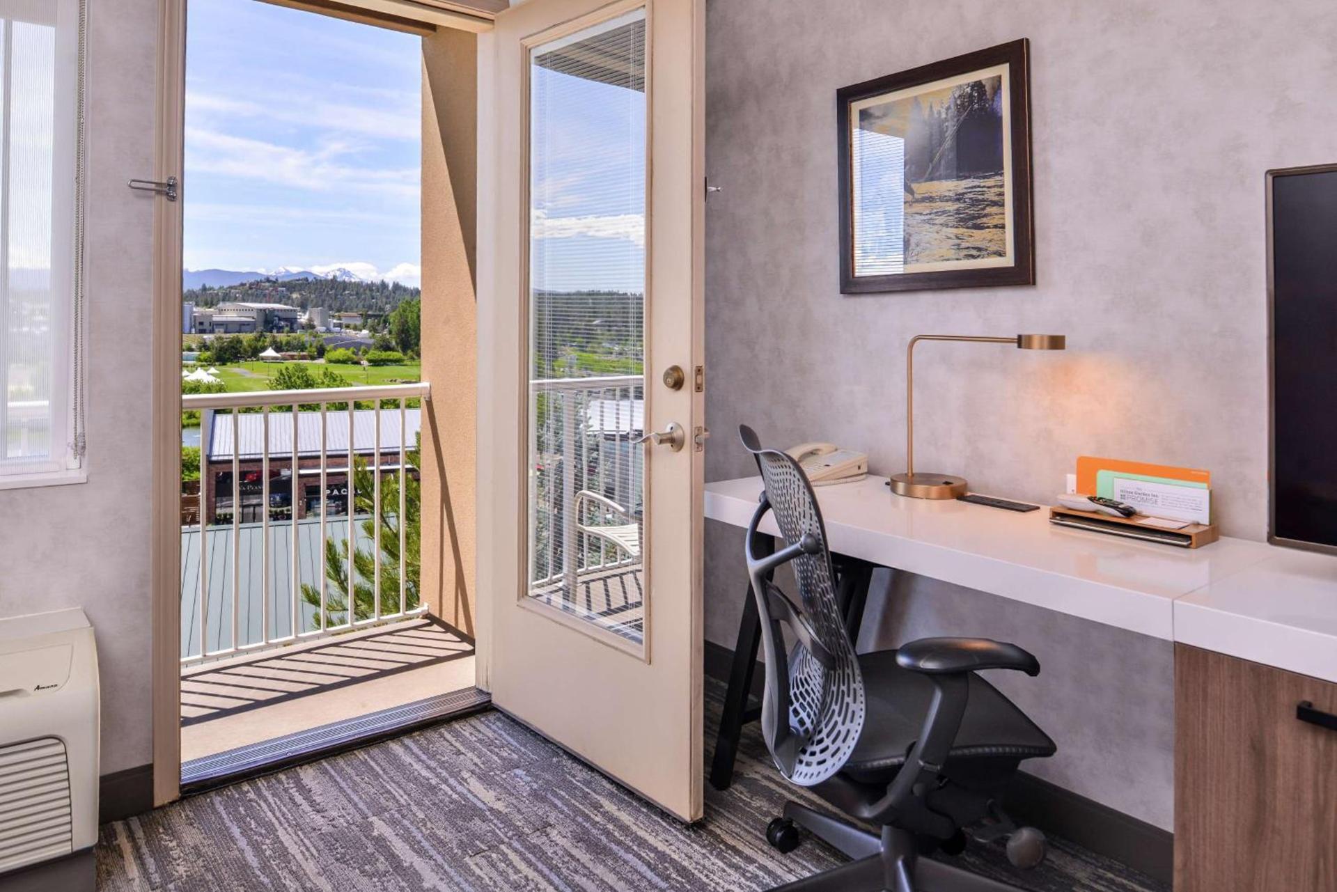 Hilton Garden Inn Bend photo 26