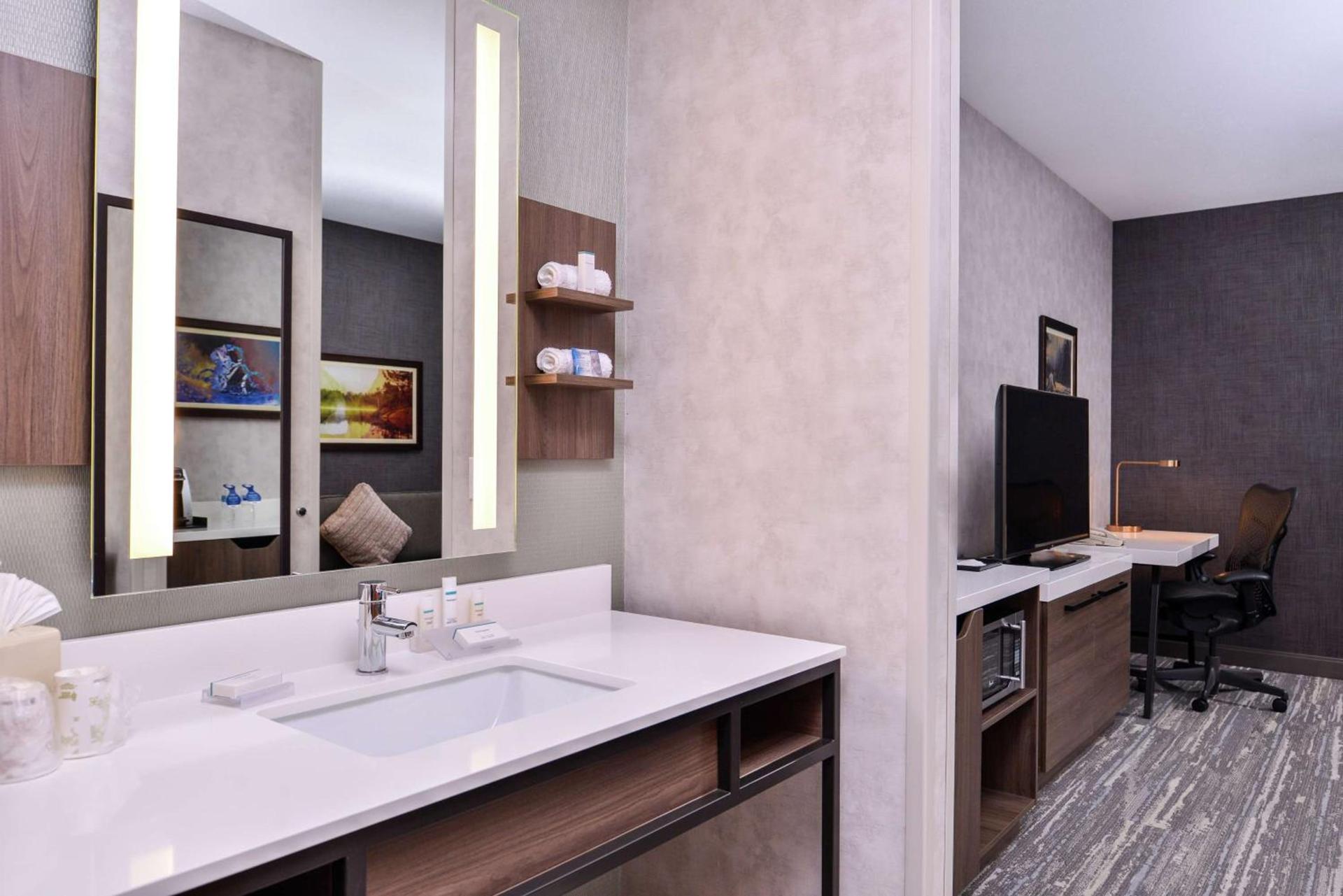 Hilton Garden Inn Bend photo 42