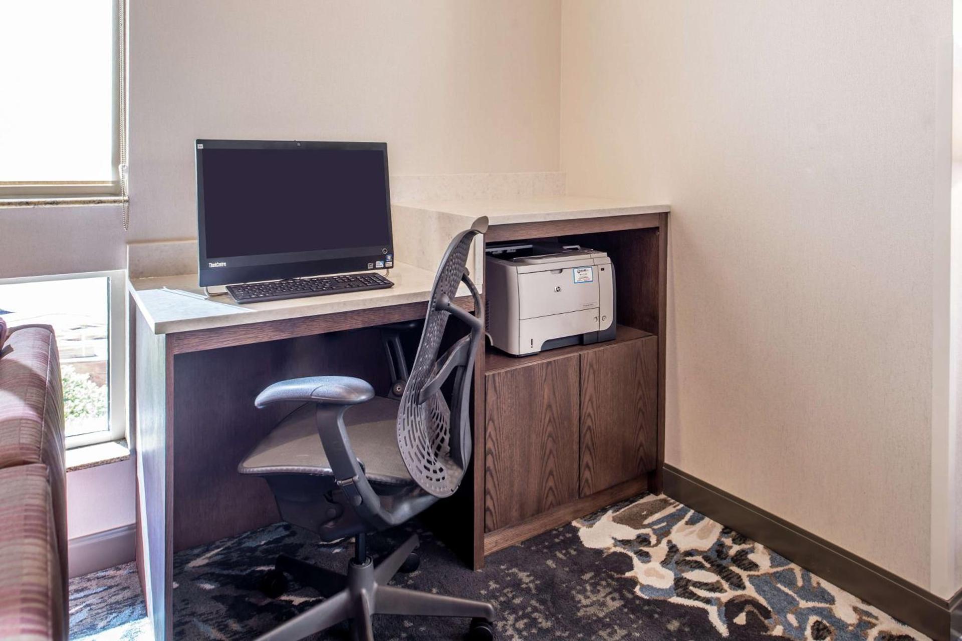 Hilton Garden Inn Bend photo 87