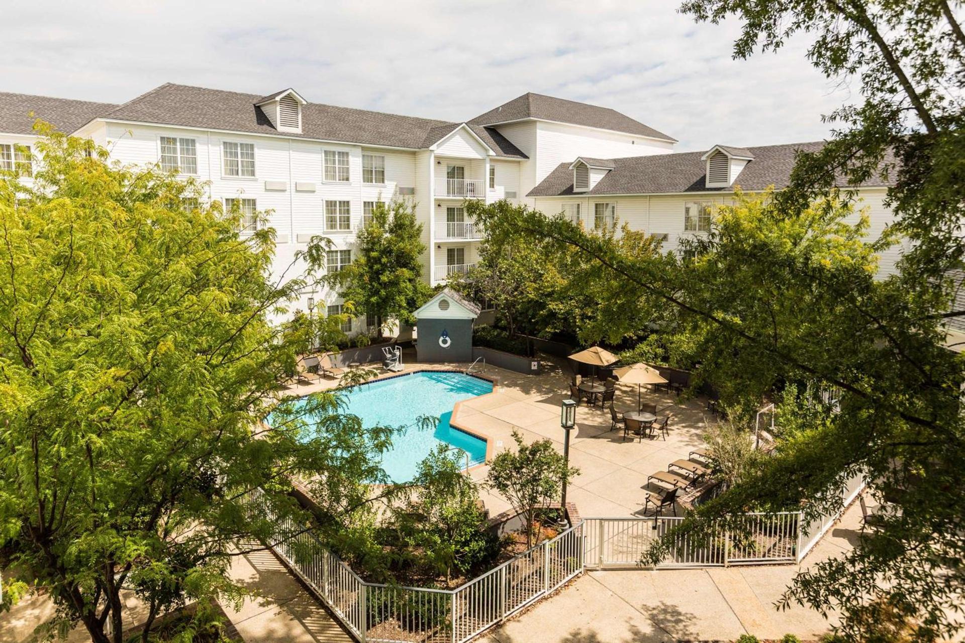 DoubleTree by Hilton Raleigh Durham Airport at Research Triangle Park photo 12