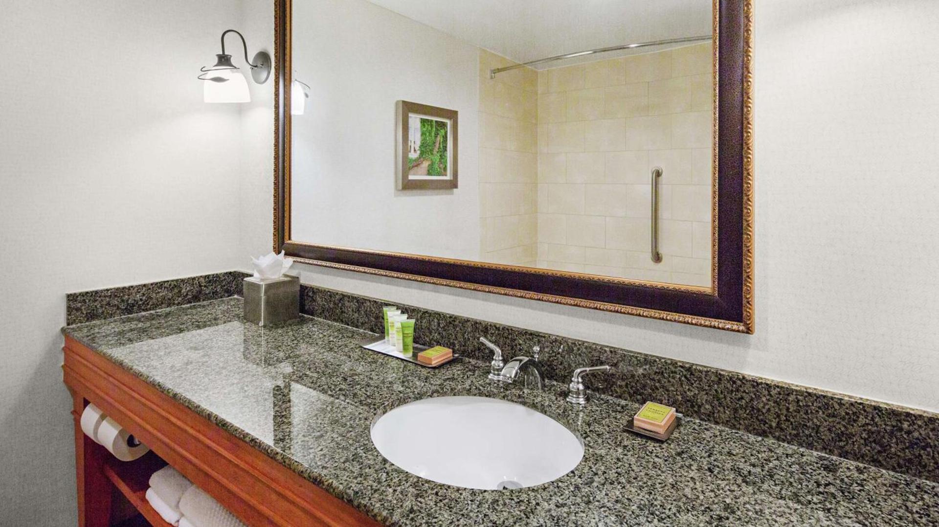 DoubleTree by Hilton Raleigh Durham Airport at Research Triangle Park photo 25