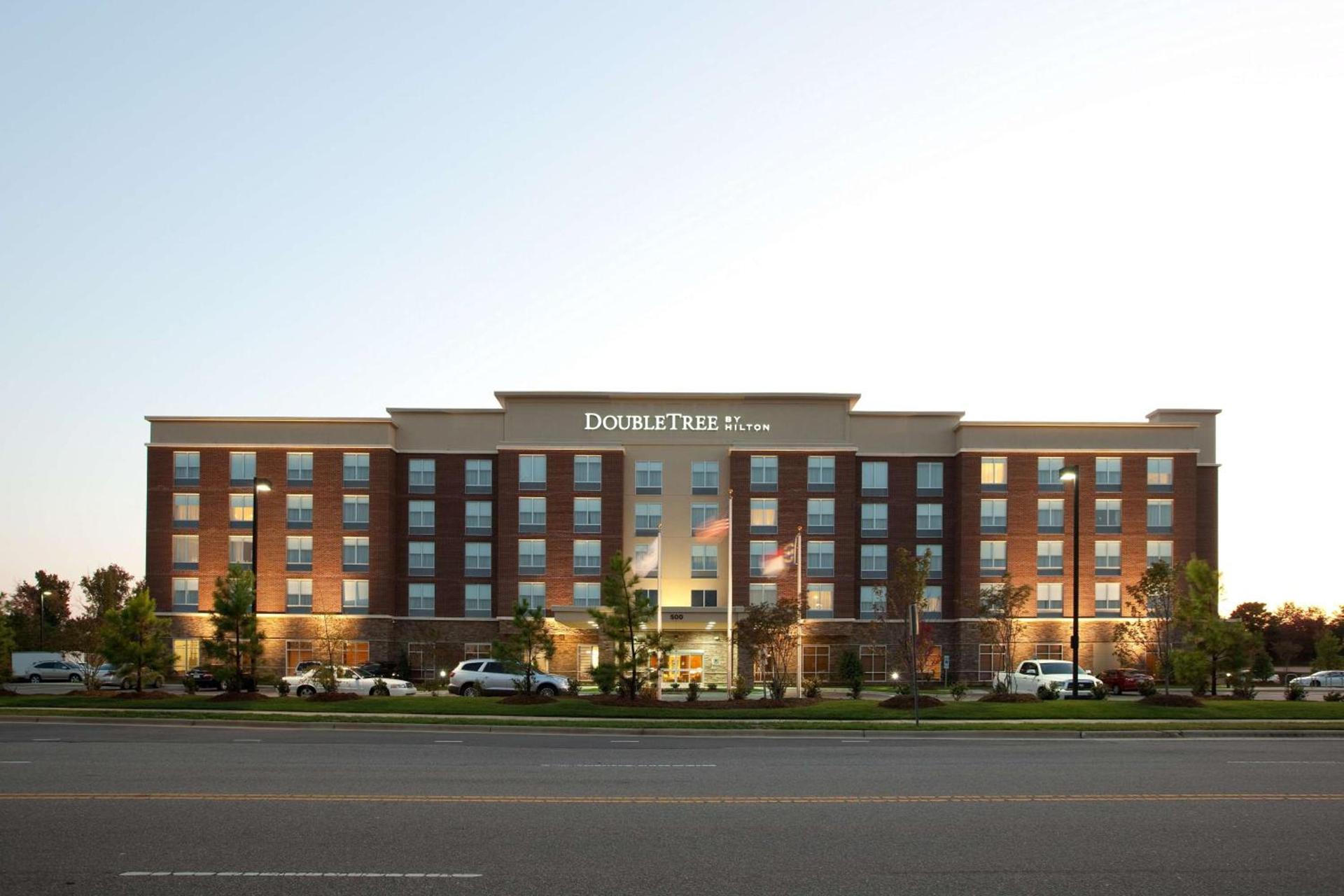 DoubleTree by Hilton Raleigh-Cary photo 21