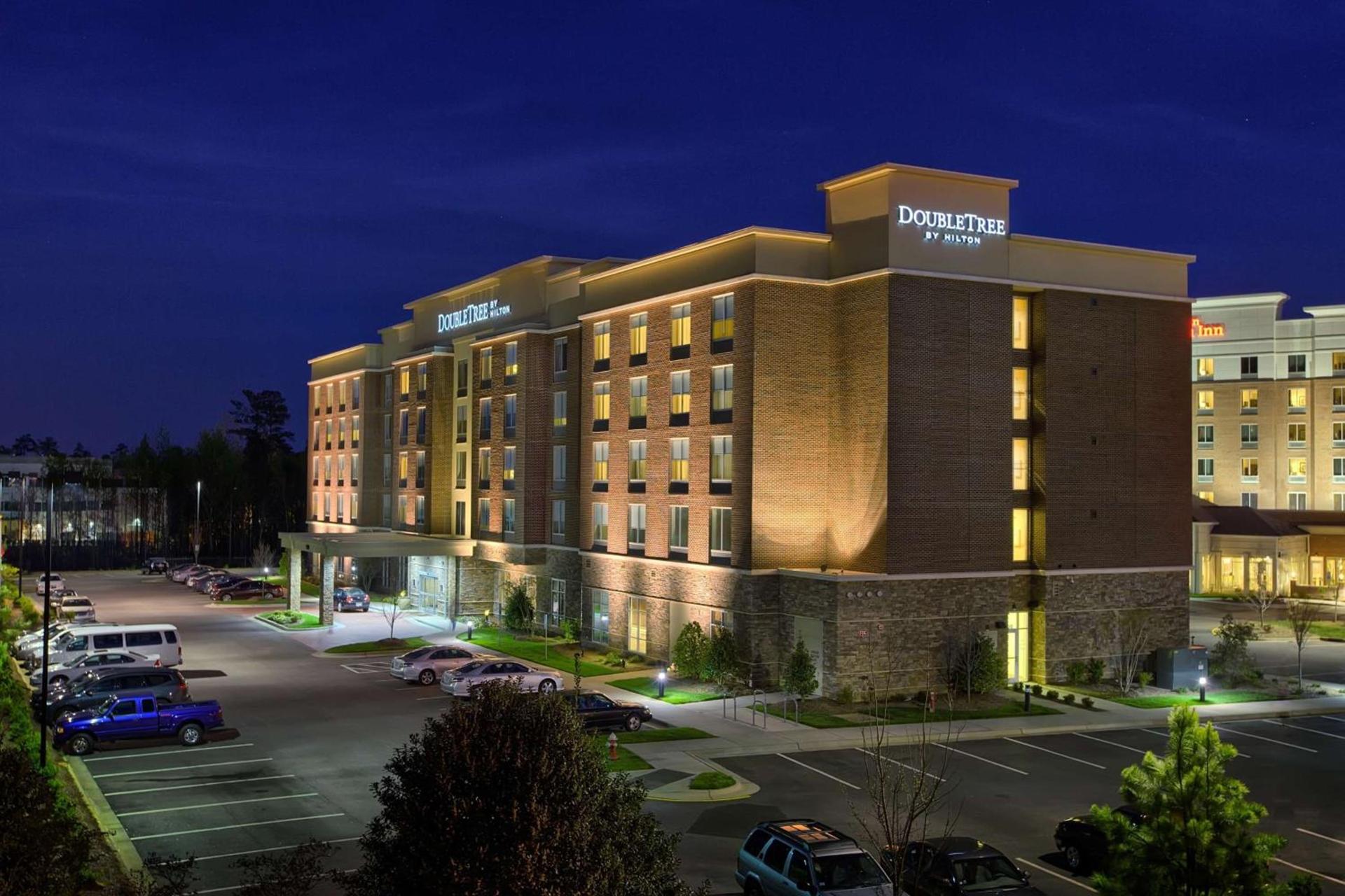 DoubleTree by Hilton Raleigh-Cary photo 2