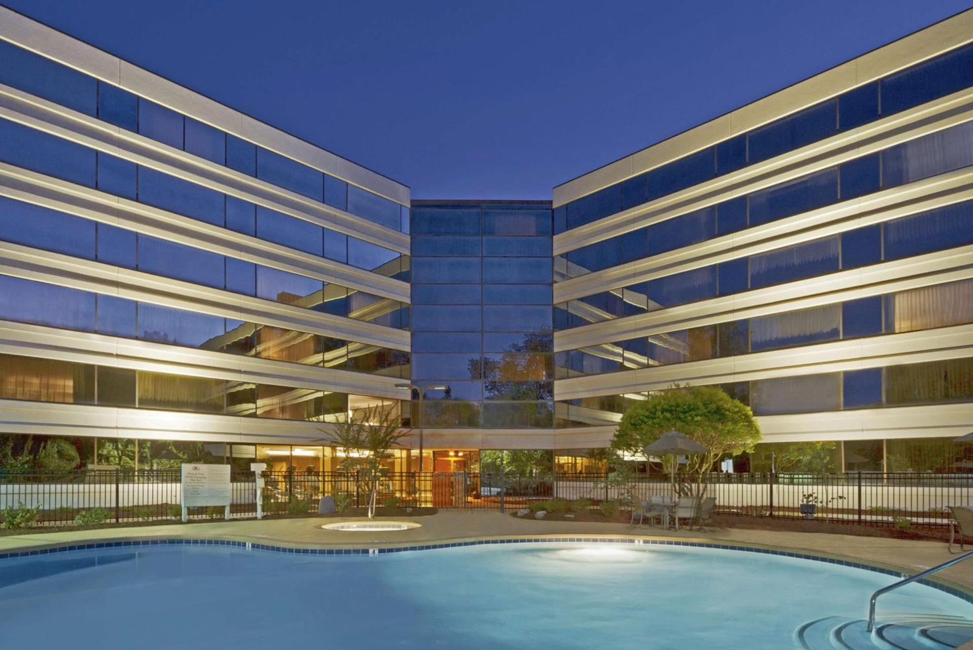 Hilton Durham near Duke University photo 8
