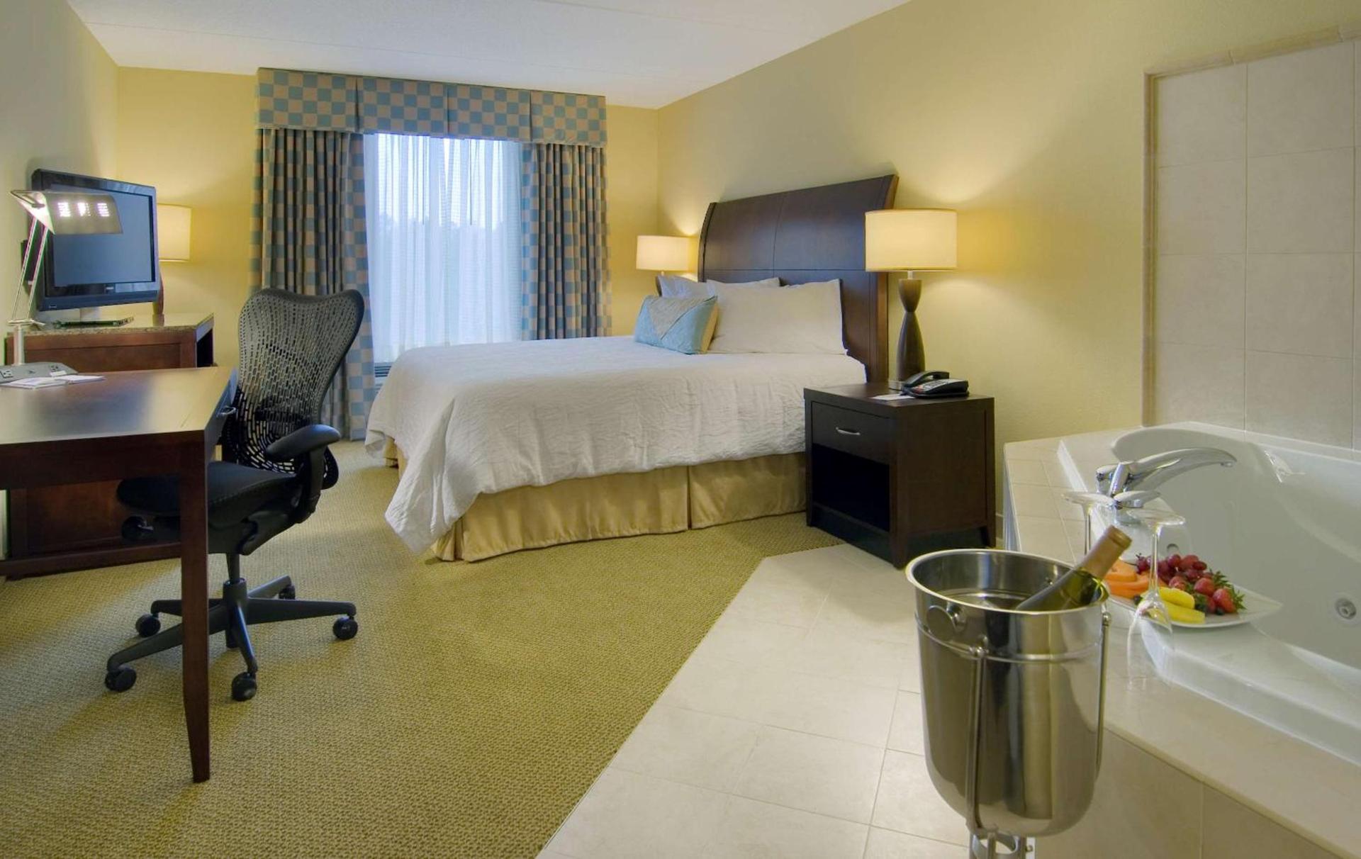 Hilton Garden Inn Richmond Airport photo 21