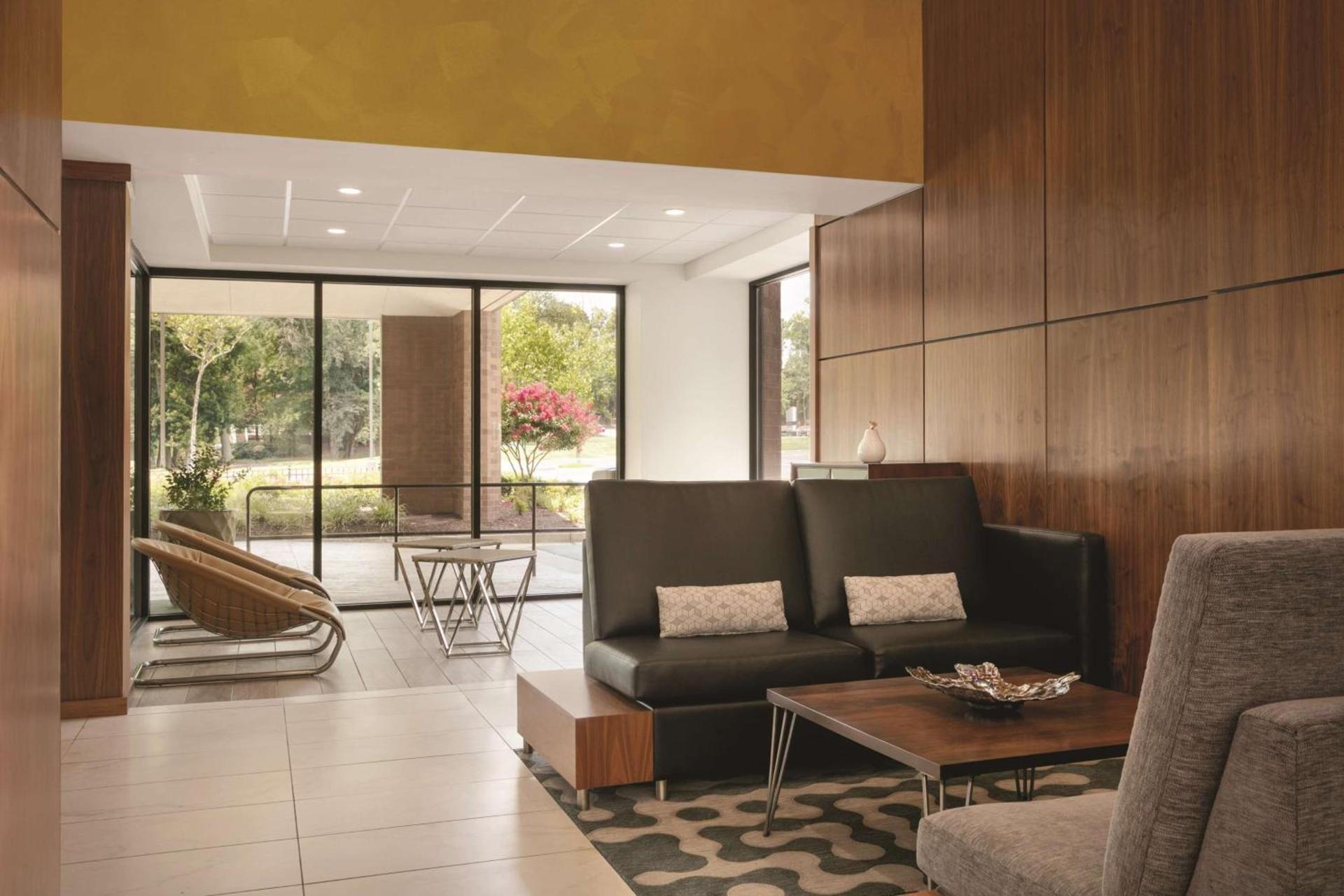 Embassy Suites by Hilton Richmond photo 4