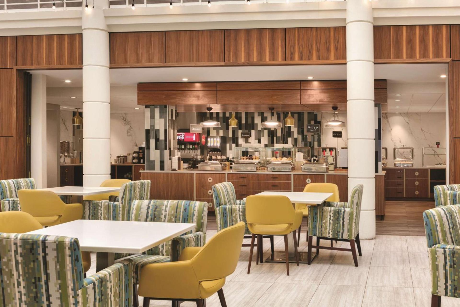 Embassy Suites by Hilton Richmond photo 14