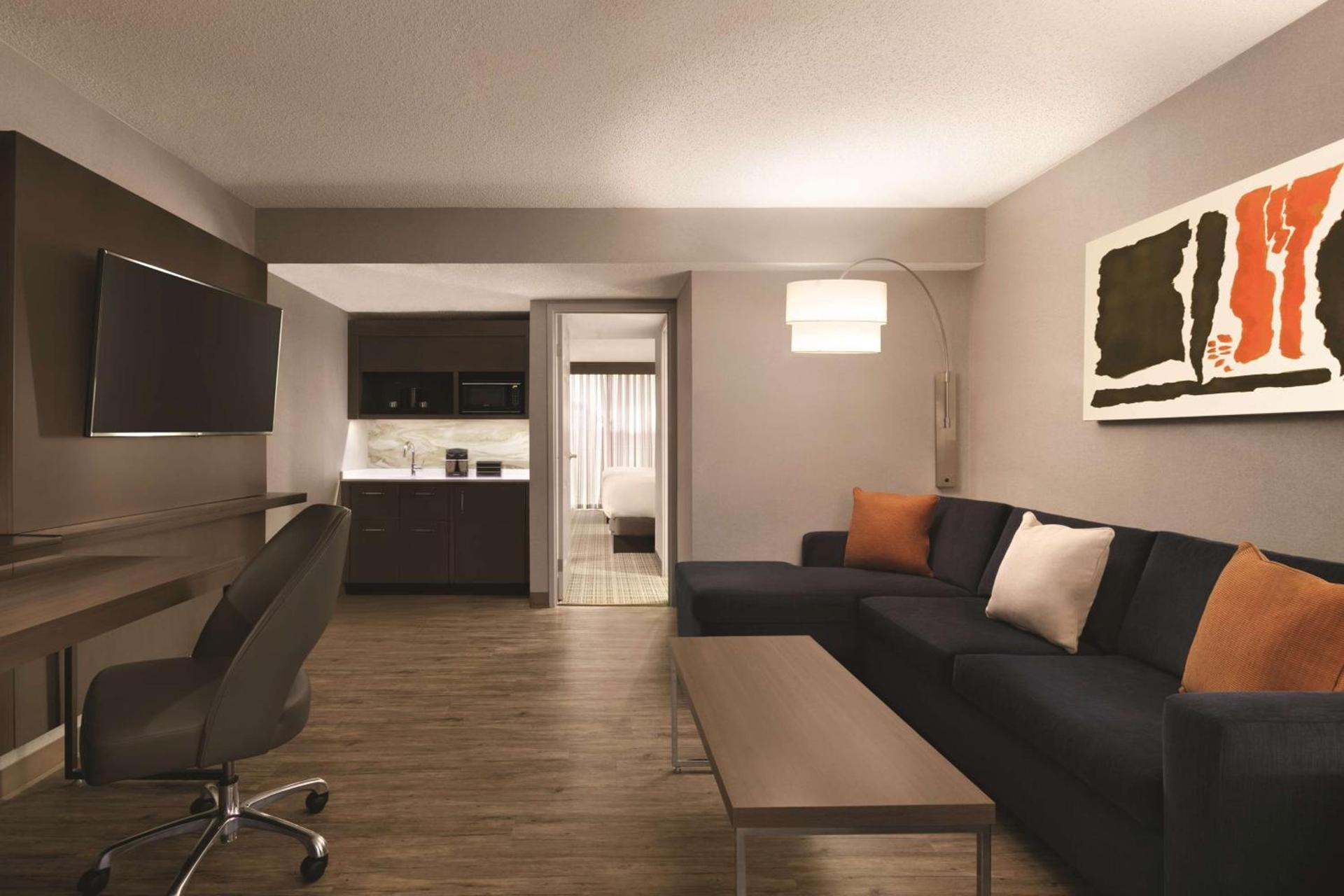 Embassy Suites by Hilton Richmond photo 32