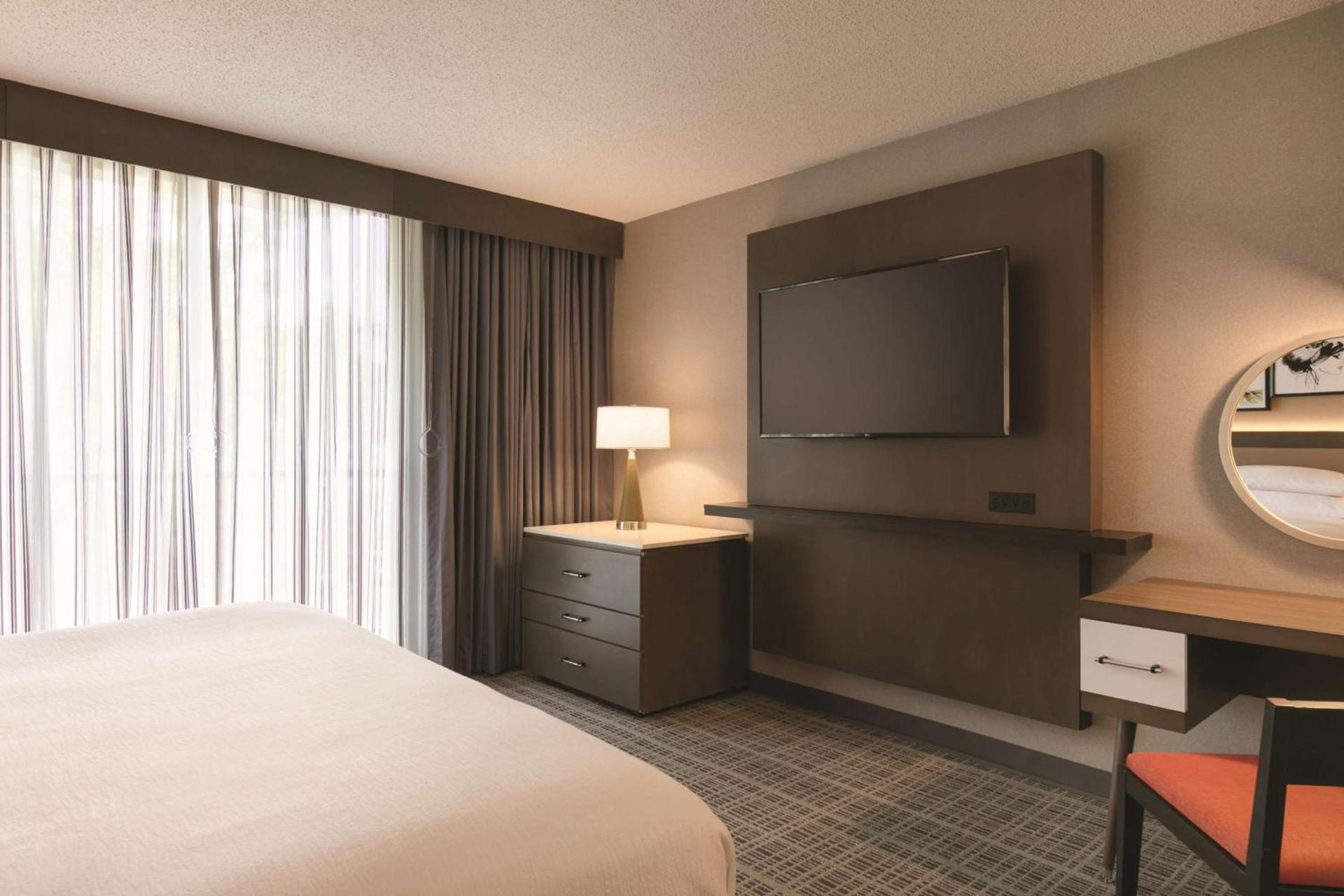 Embassy Suites by Hilton Richmond photo 51