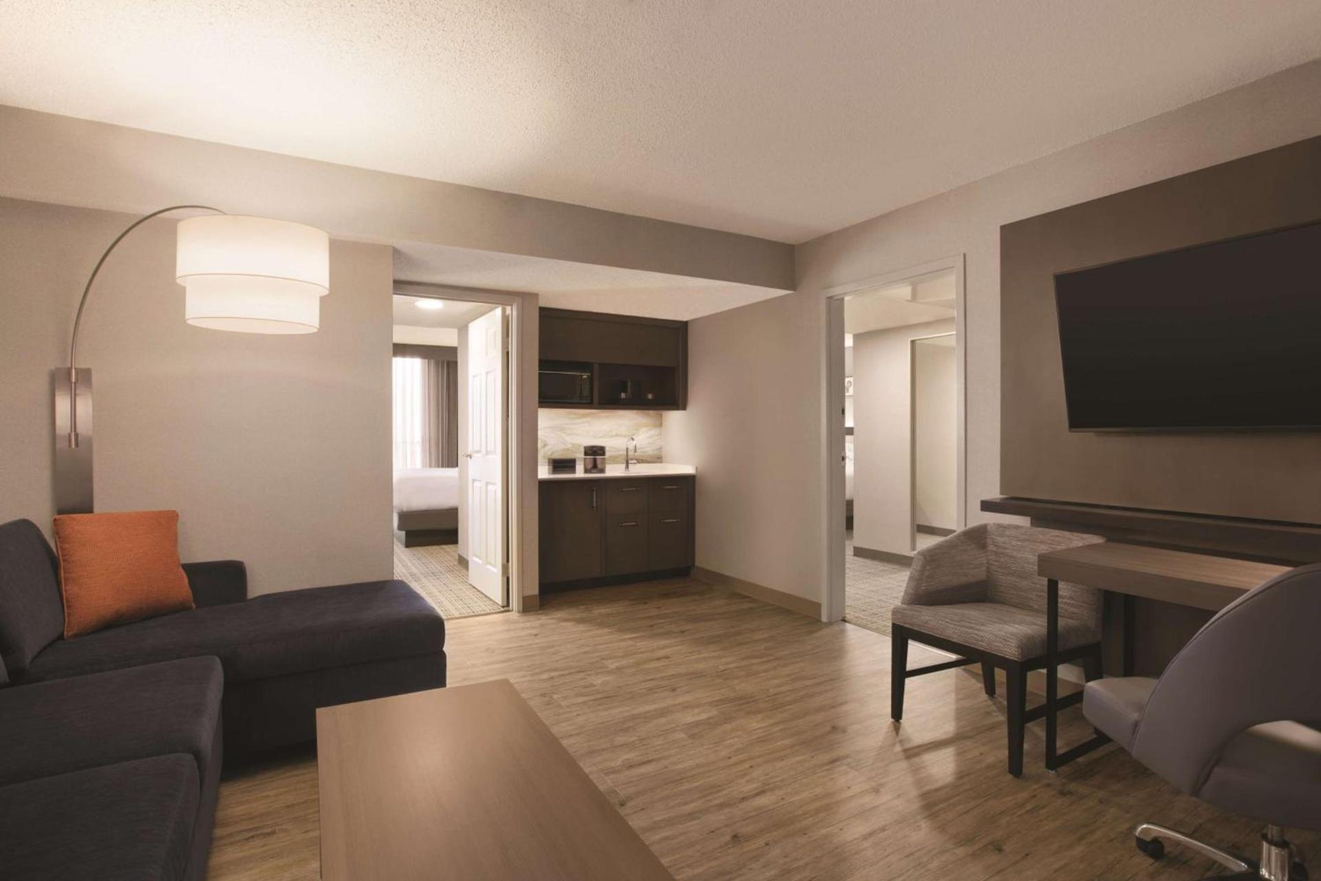 Embassy Suites by Hilton Richmond photo 53