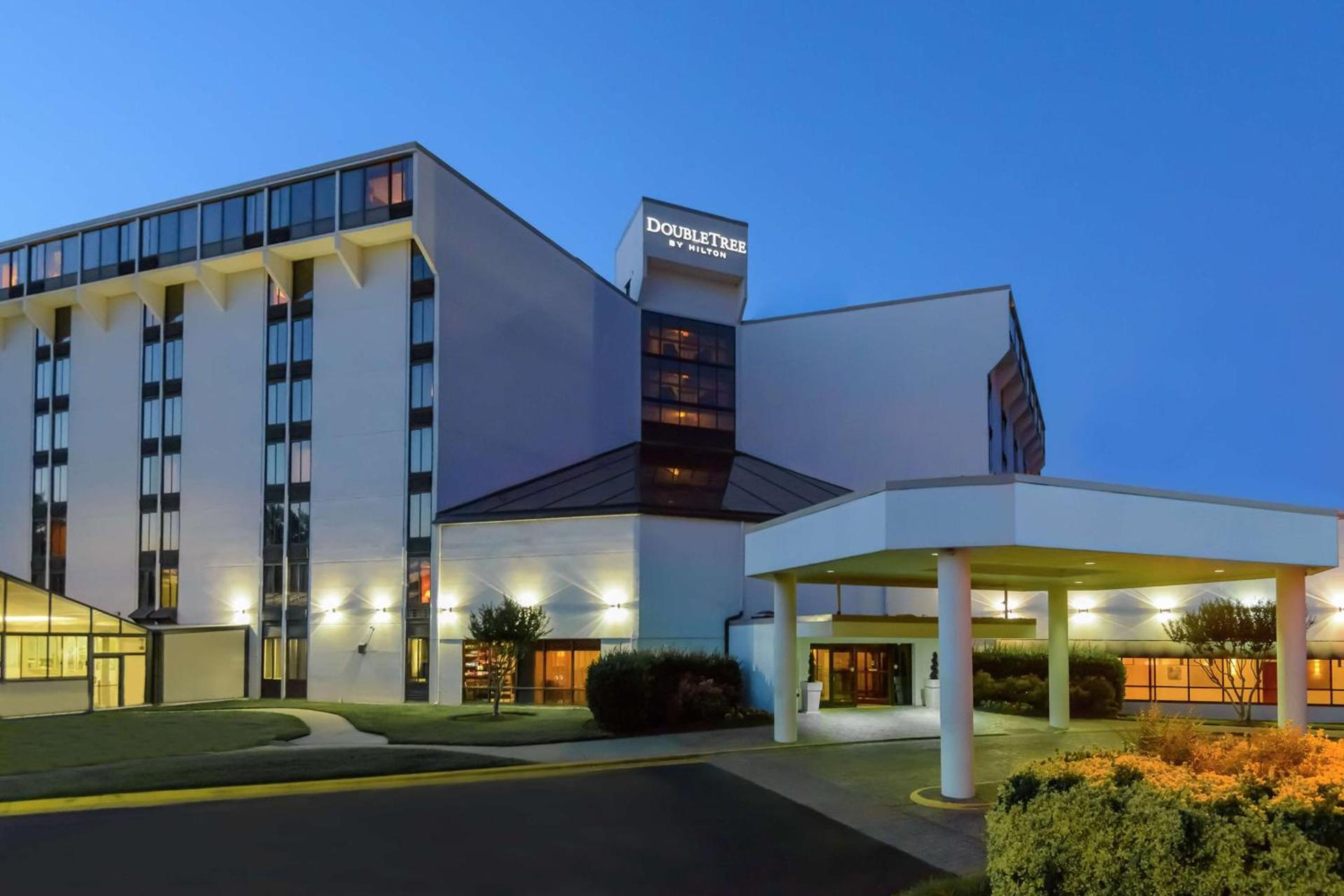 DoubleTree by Hilton Richmond - Midlothian photo 2
