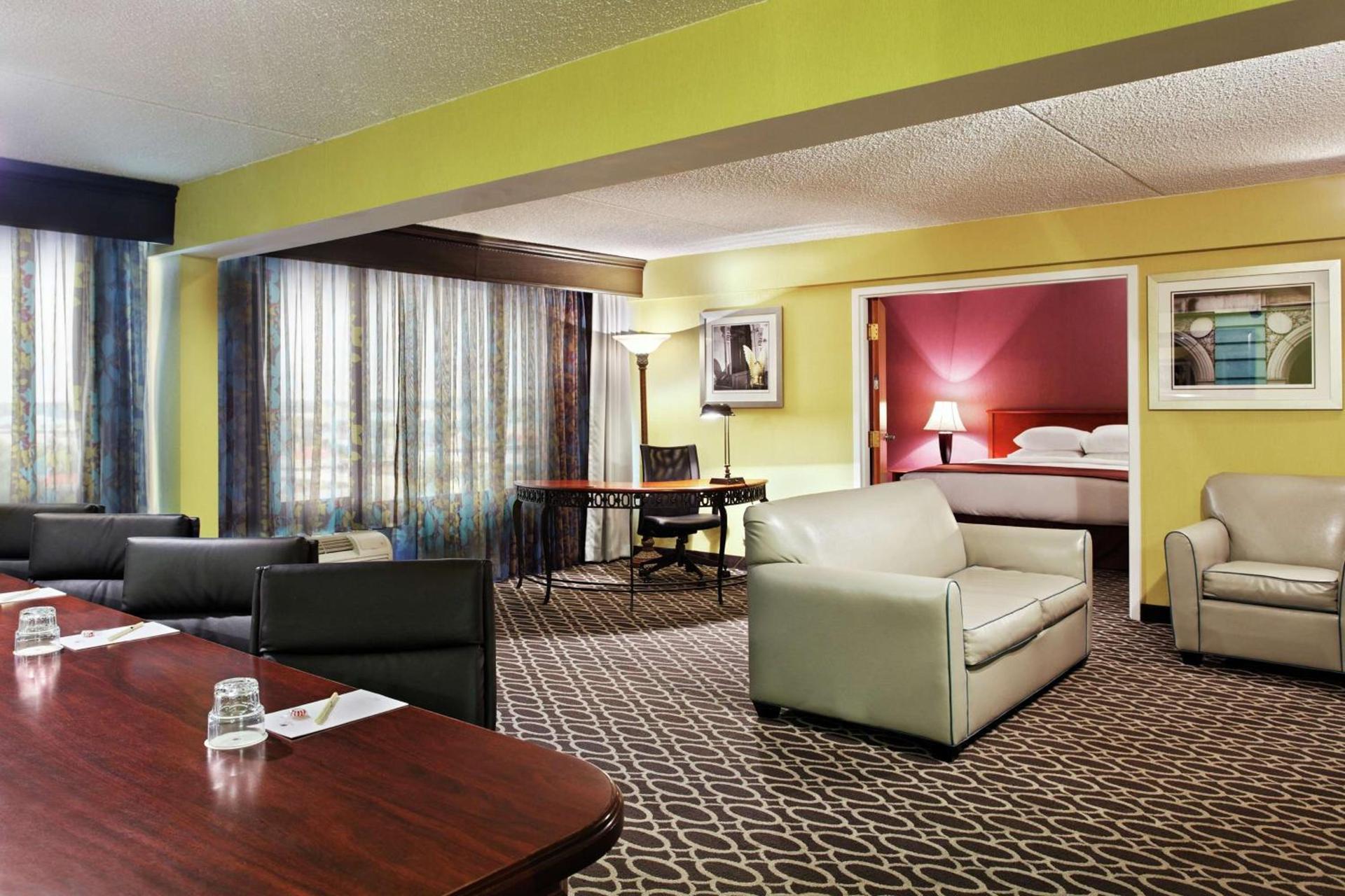 DoubleTree by Hilton Richmond - Midlothian photo 16
