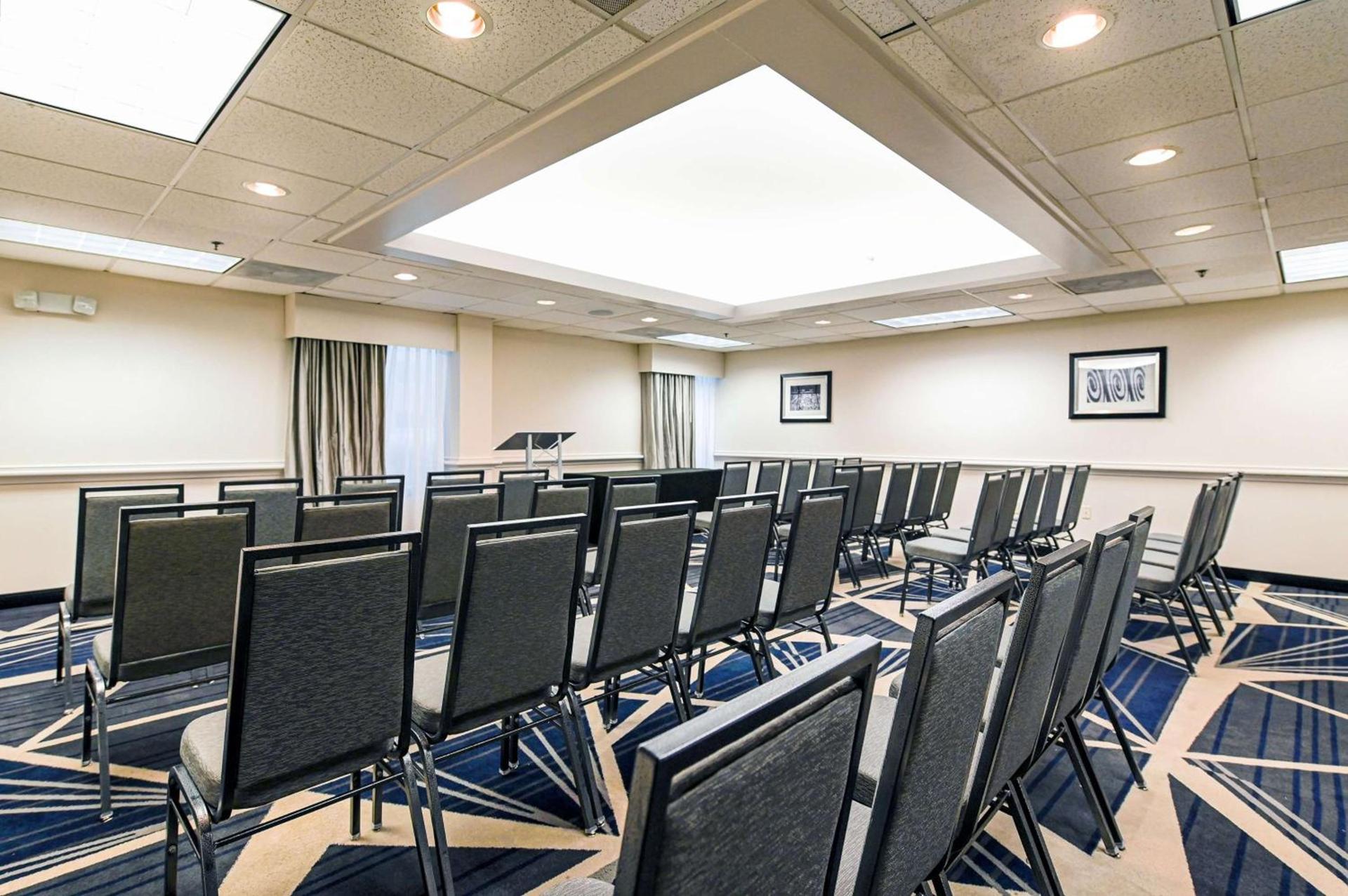 DoubleTree by Hilton Richmond - Midlothian photo 25