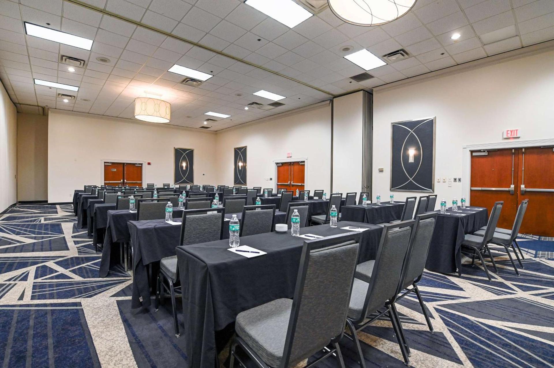 DoubleTree by Hilton Richmond - Midlothian photo 27