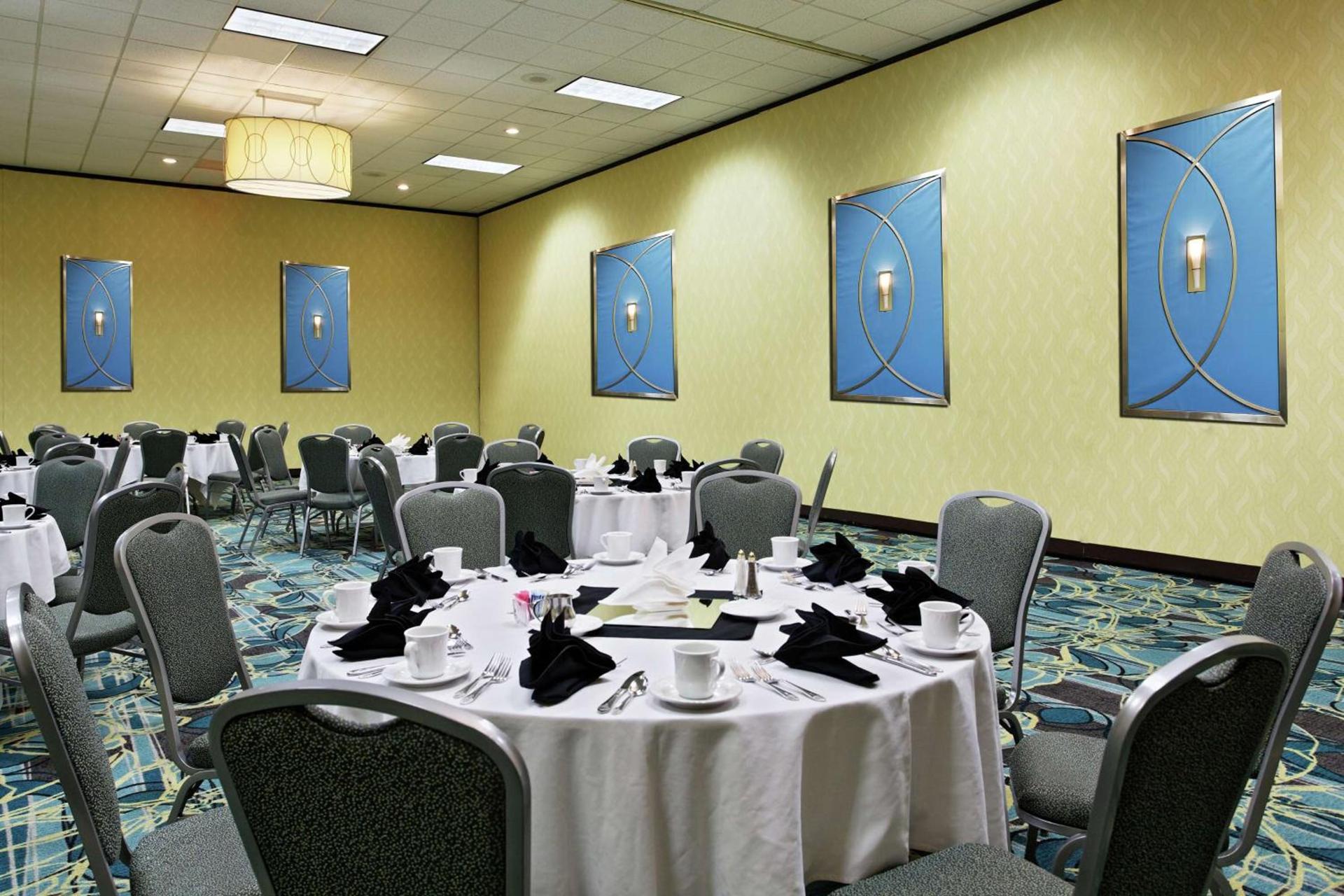 DoubleTree by Hilton Richmond - Midlothian photo 31