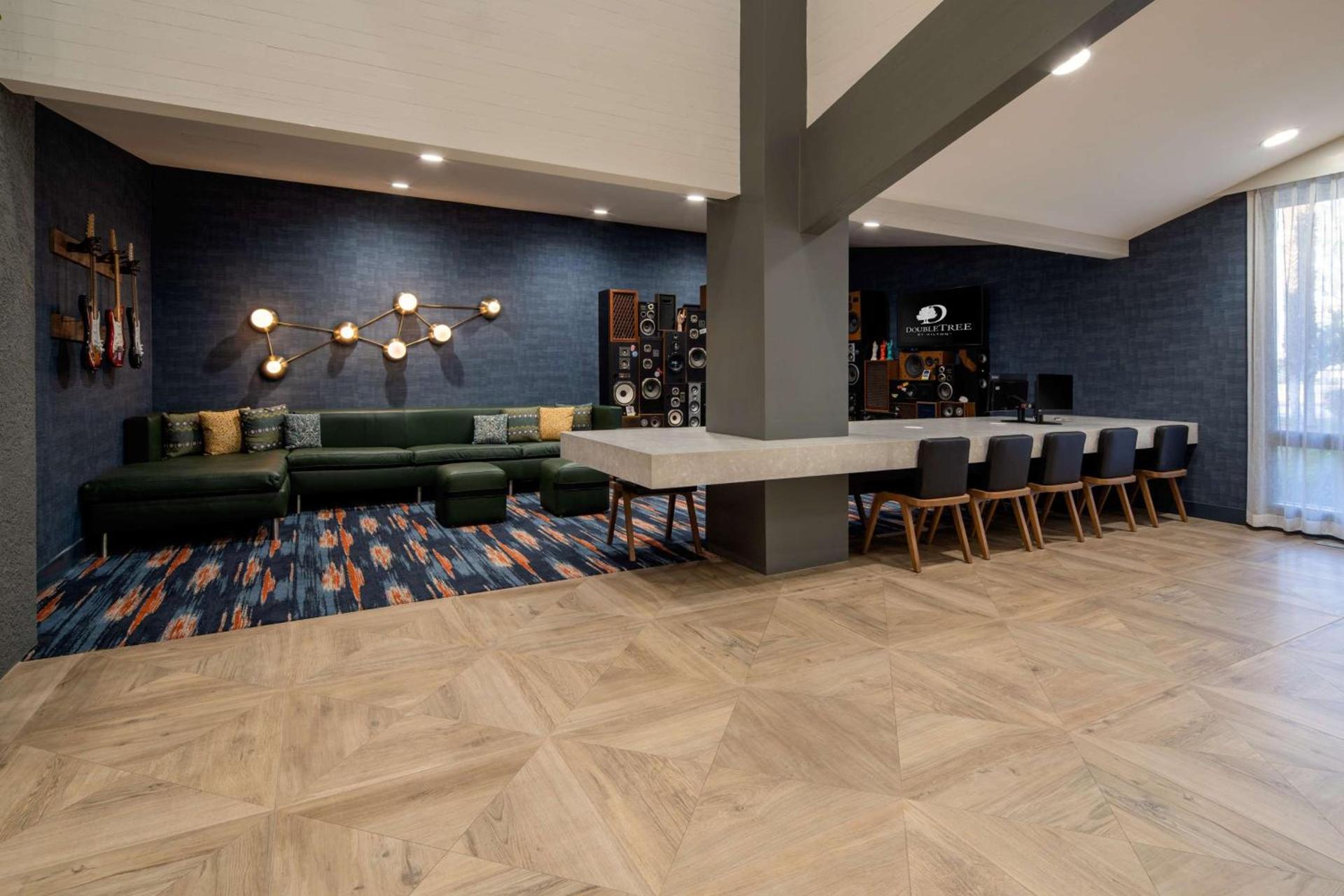 DoubleTree by Hilton Bakersfield photo 27